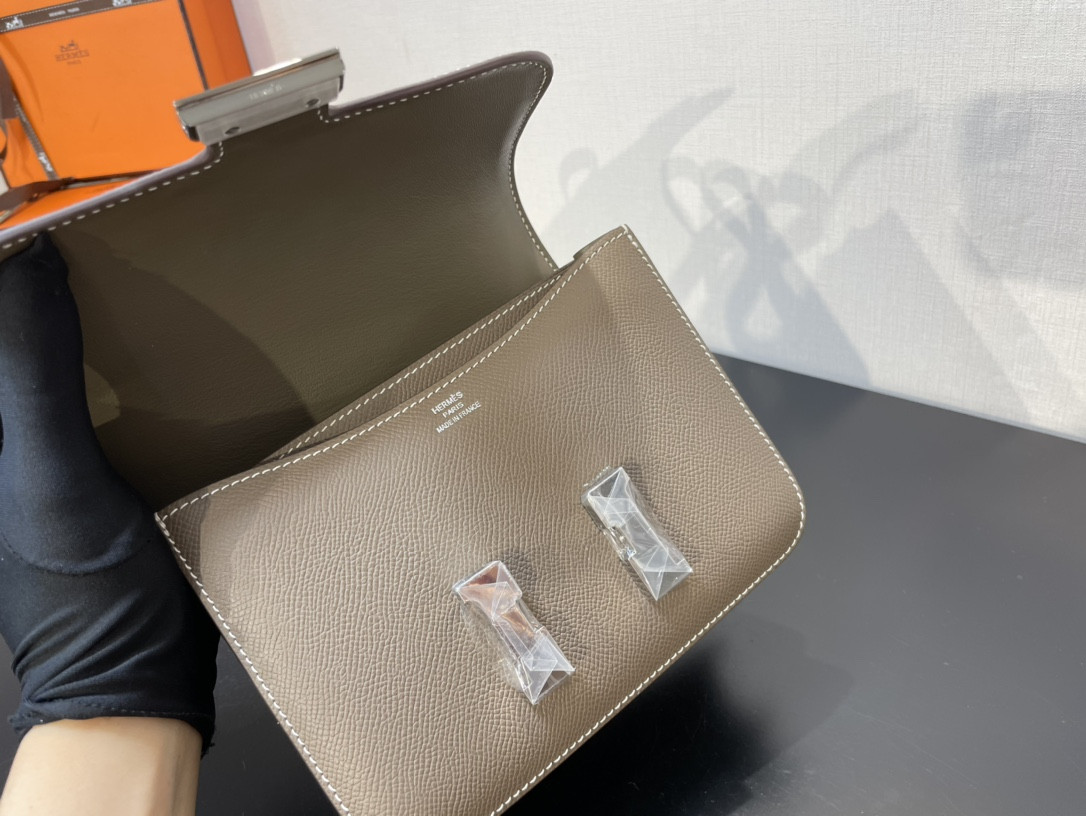 H**mes constance 24 epsom leather silver hardware  9.4"x5.9"x3"