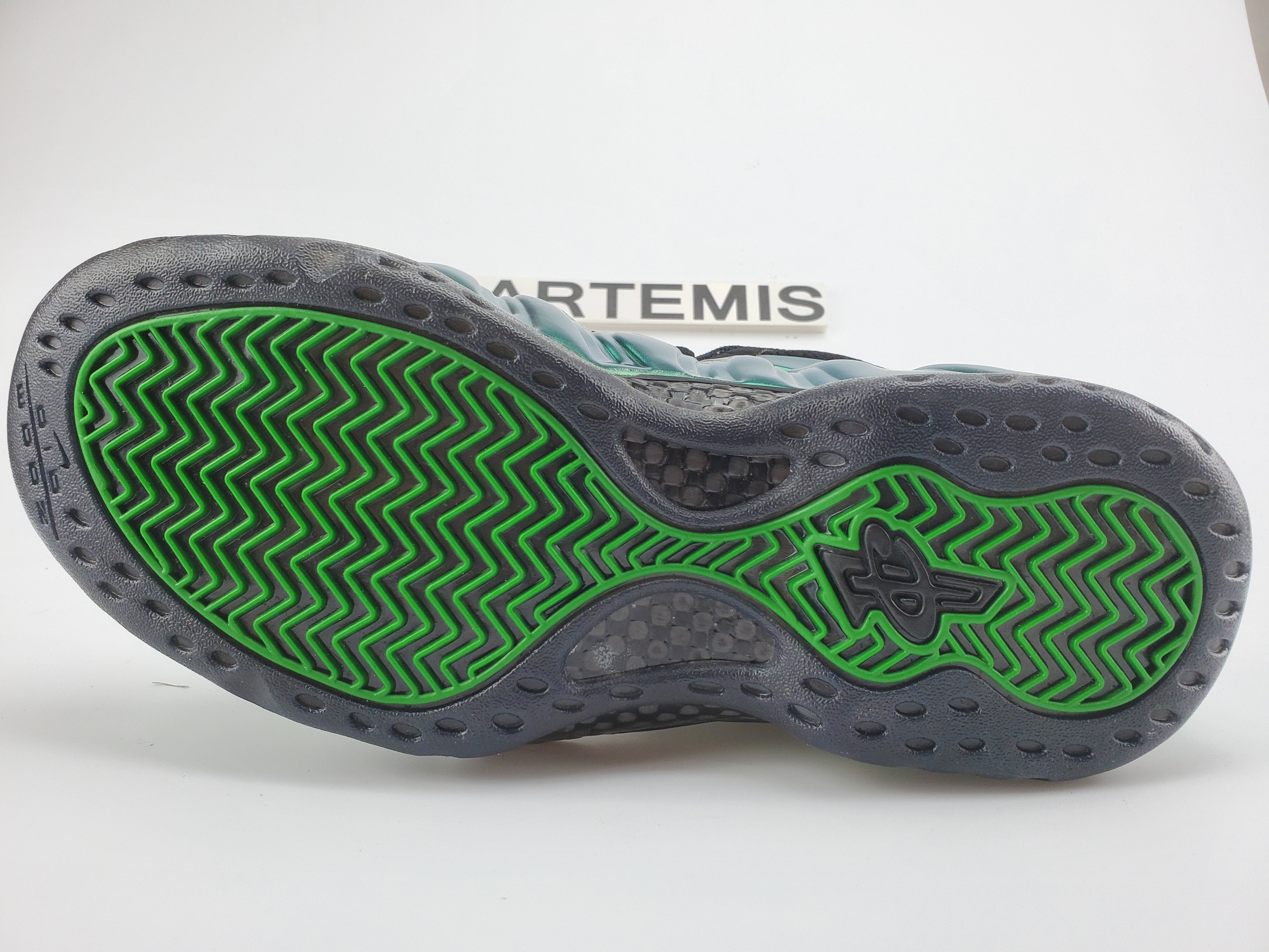 Nike Air Foamposite One "Metallic Green"