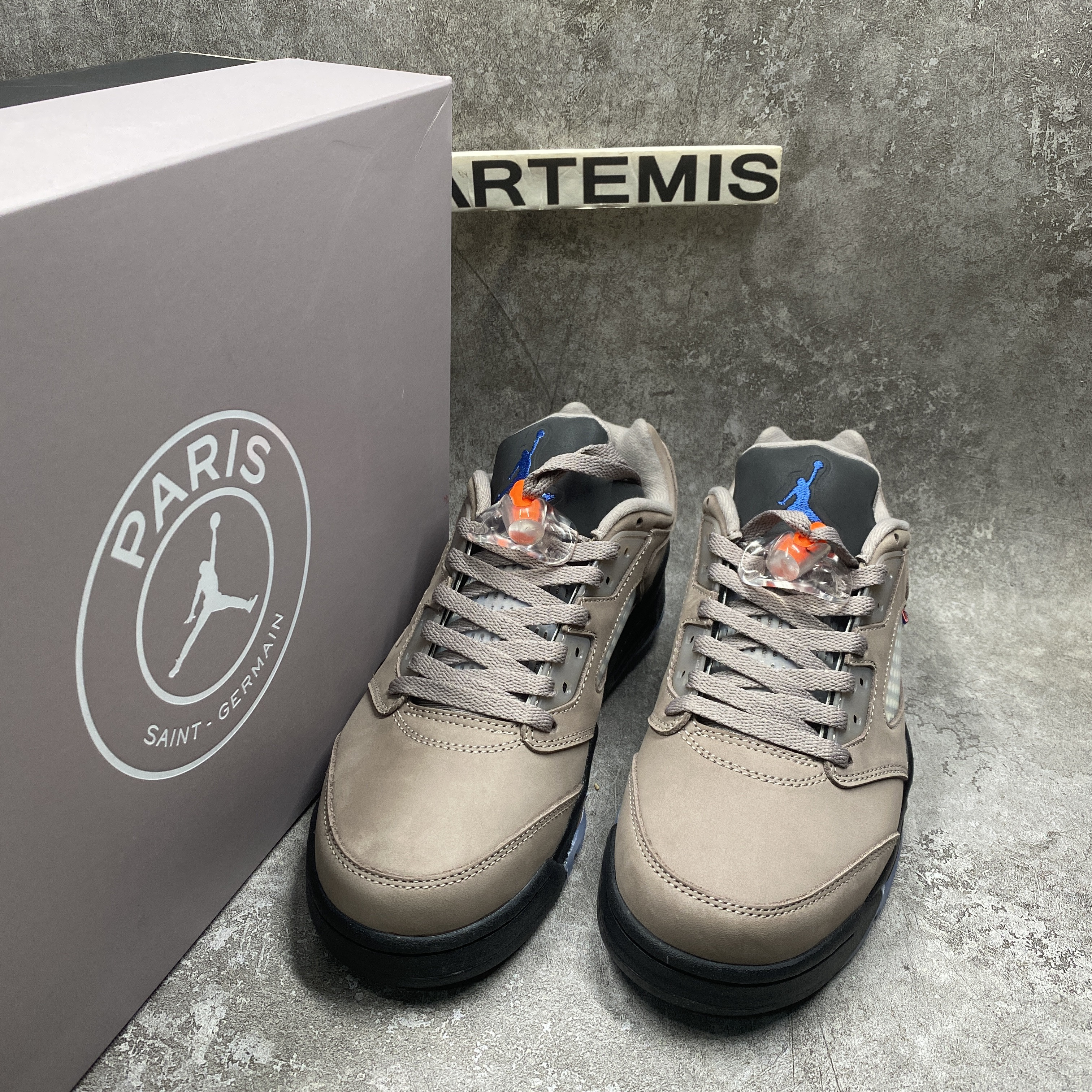 ‍PSG x Air Jordan 5 Retro Low Pumice