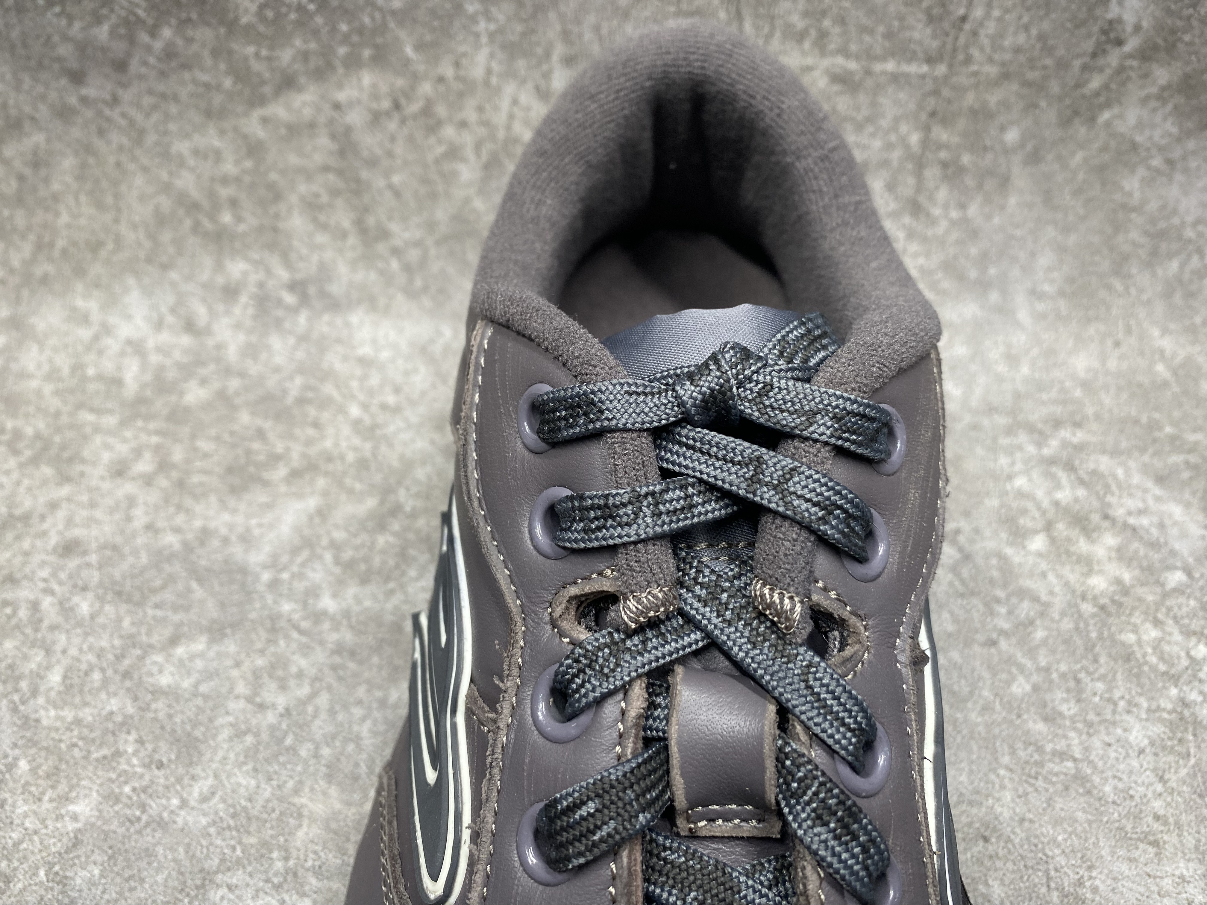 ua Ba*len*cia*ga hamptons worn-out sneaker (run one size large)