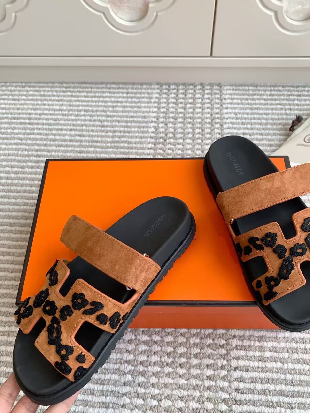 UA Hermès Chypre Sandal