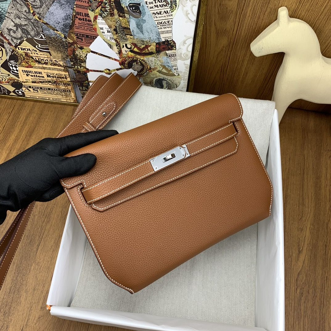 Hermès Kelly Depeches Togo 25cm