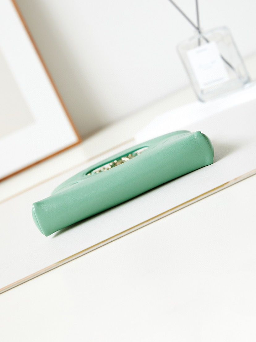 Ch*el 31 nano bag 17.5x20x5cm