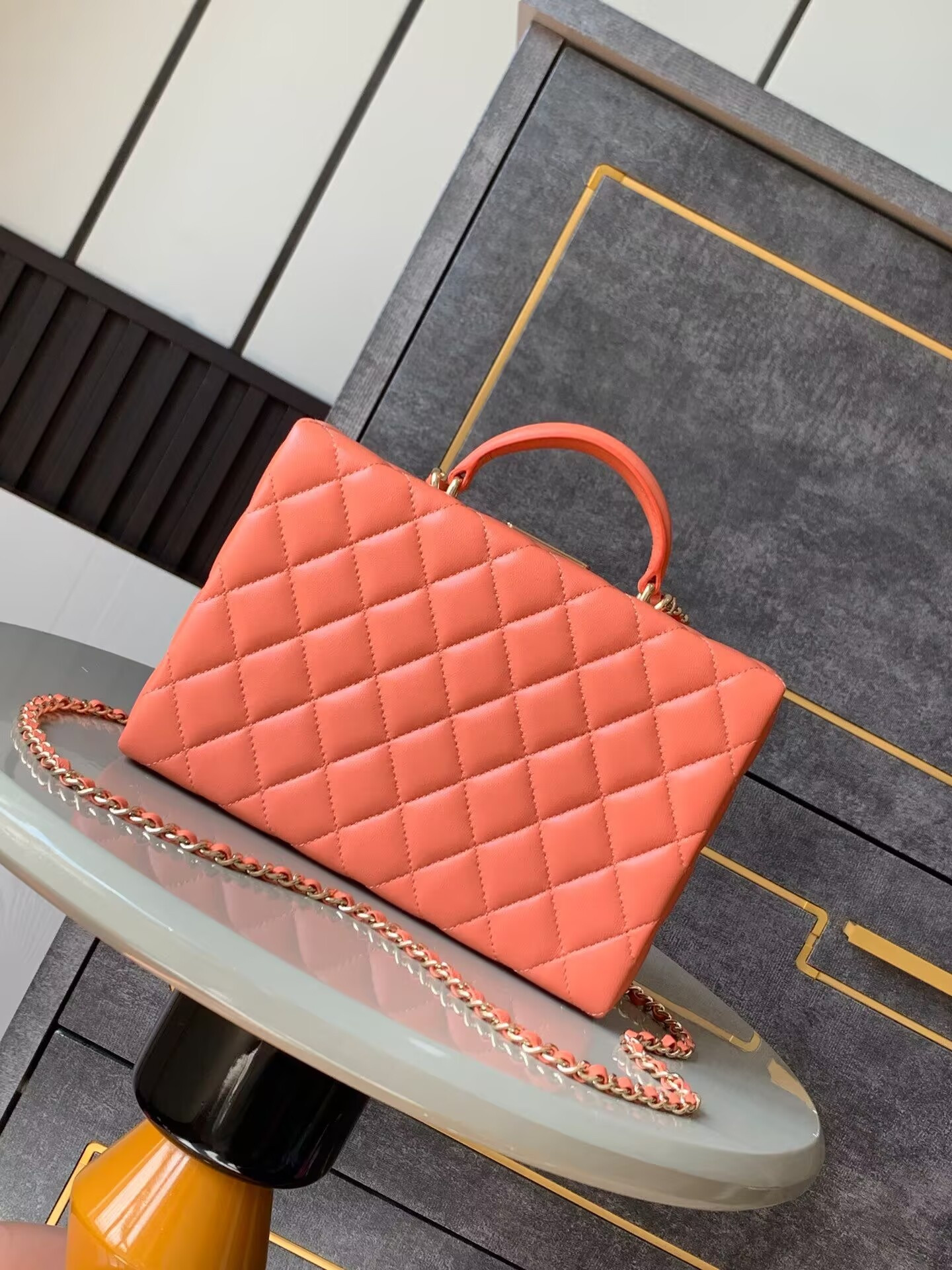 Ch*el box bag 15x22x7.5cm