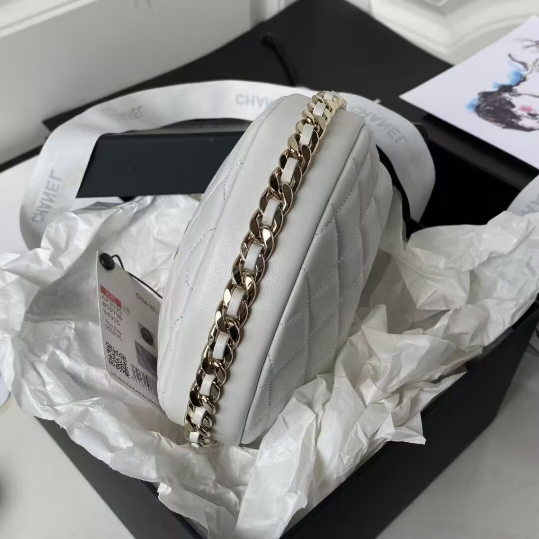 Ch*el clutch 23c ap3095 16x16x5.5cm