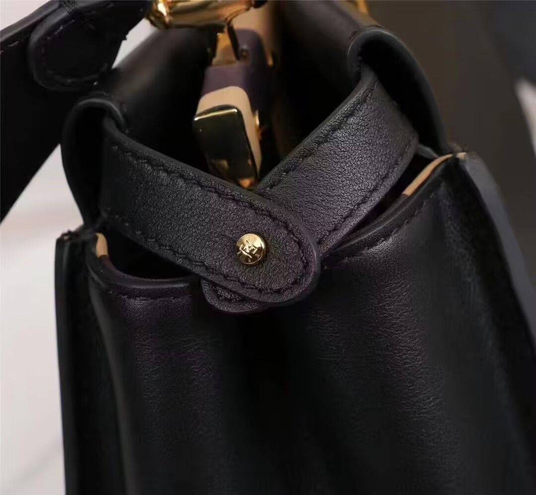 F**di 8315c peekaboo bag 23x9x20cm