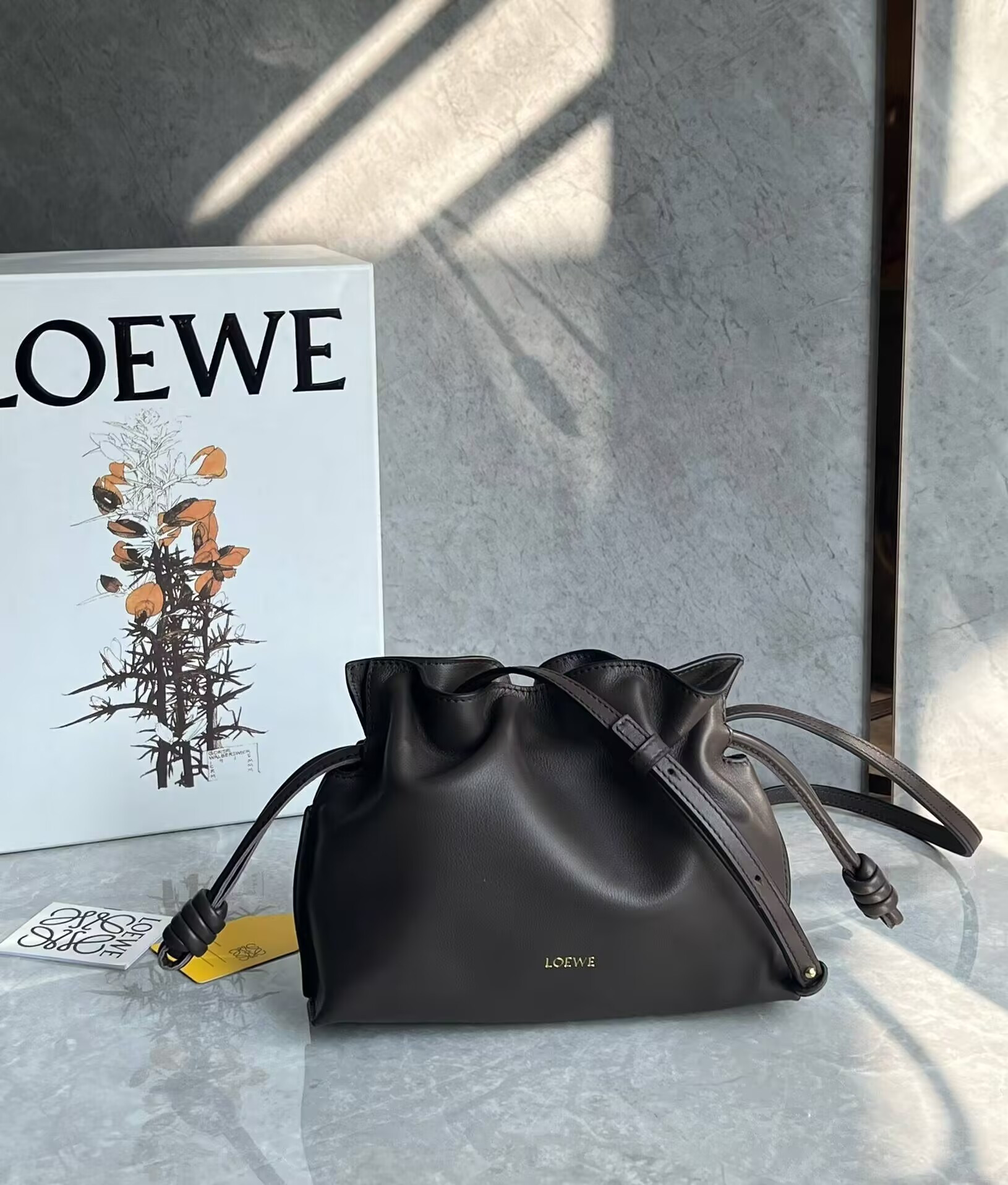 L0ew* flamenco purse 23.9x18x9cm