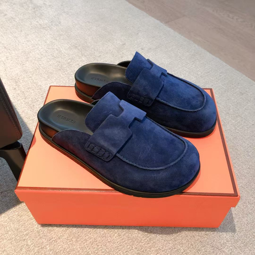 UA Hermès slippers