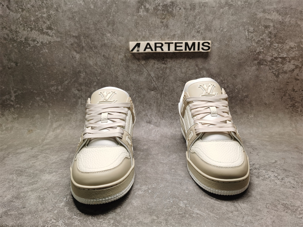 UA LV Trainer Sneaker