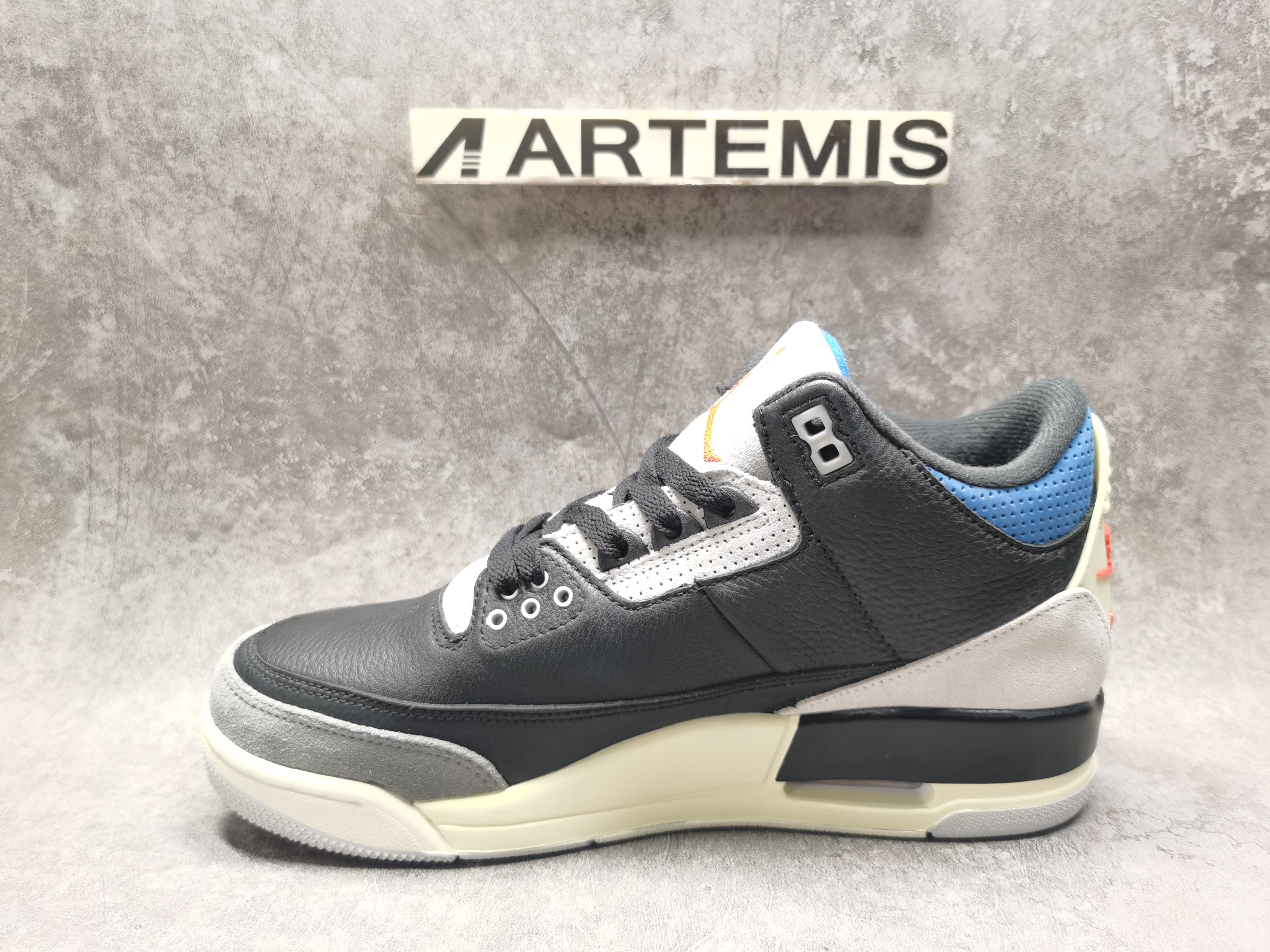 UA Jordan 3 Retro OG