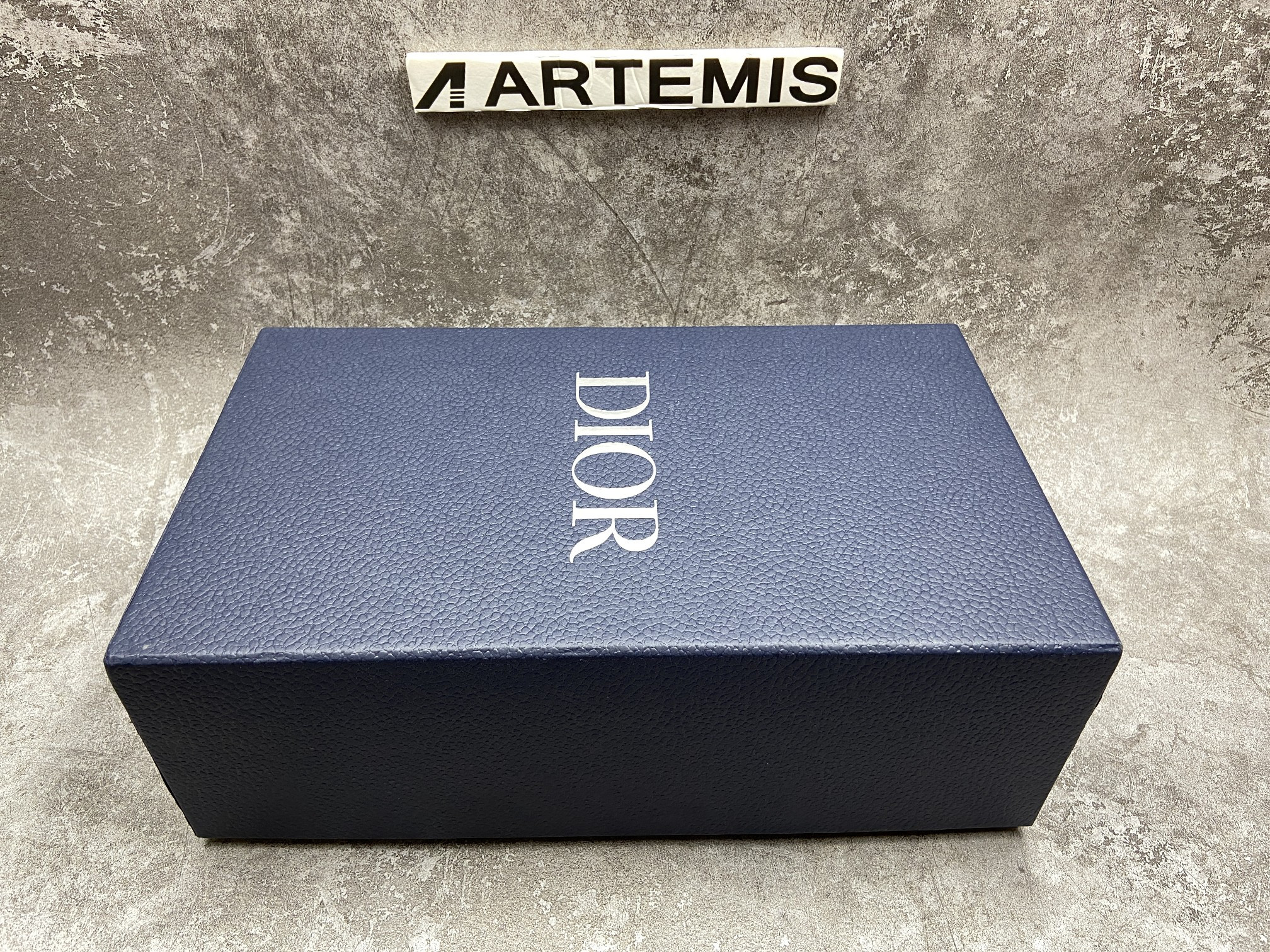 D*or b23 low top daniel asham newspaper