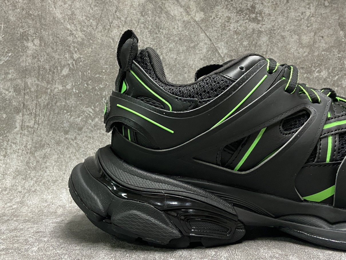 Balenciga Track Black
