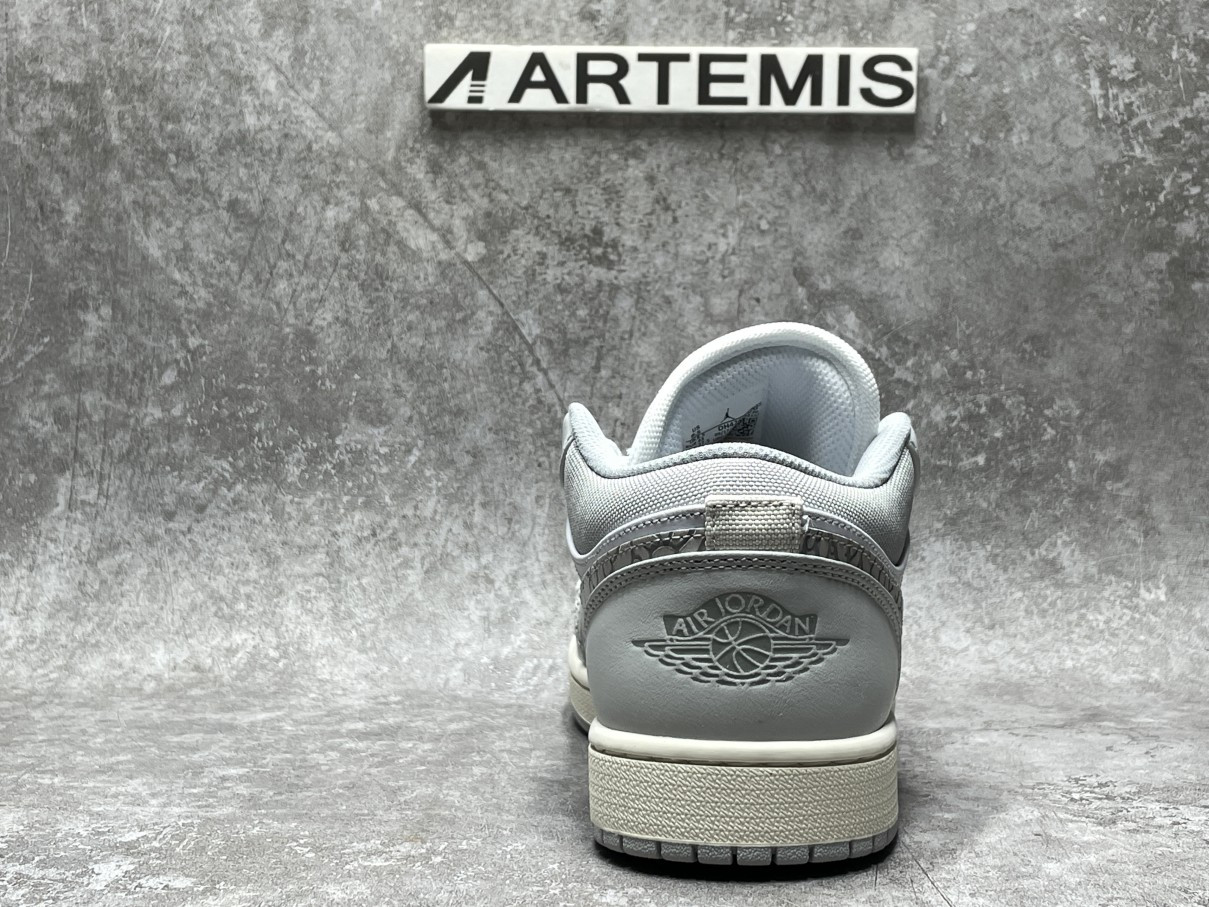 Air Jordan 1 Low PRM Smoke Grey Elephant