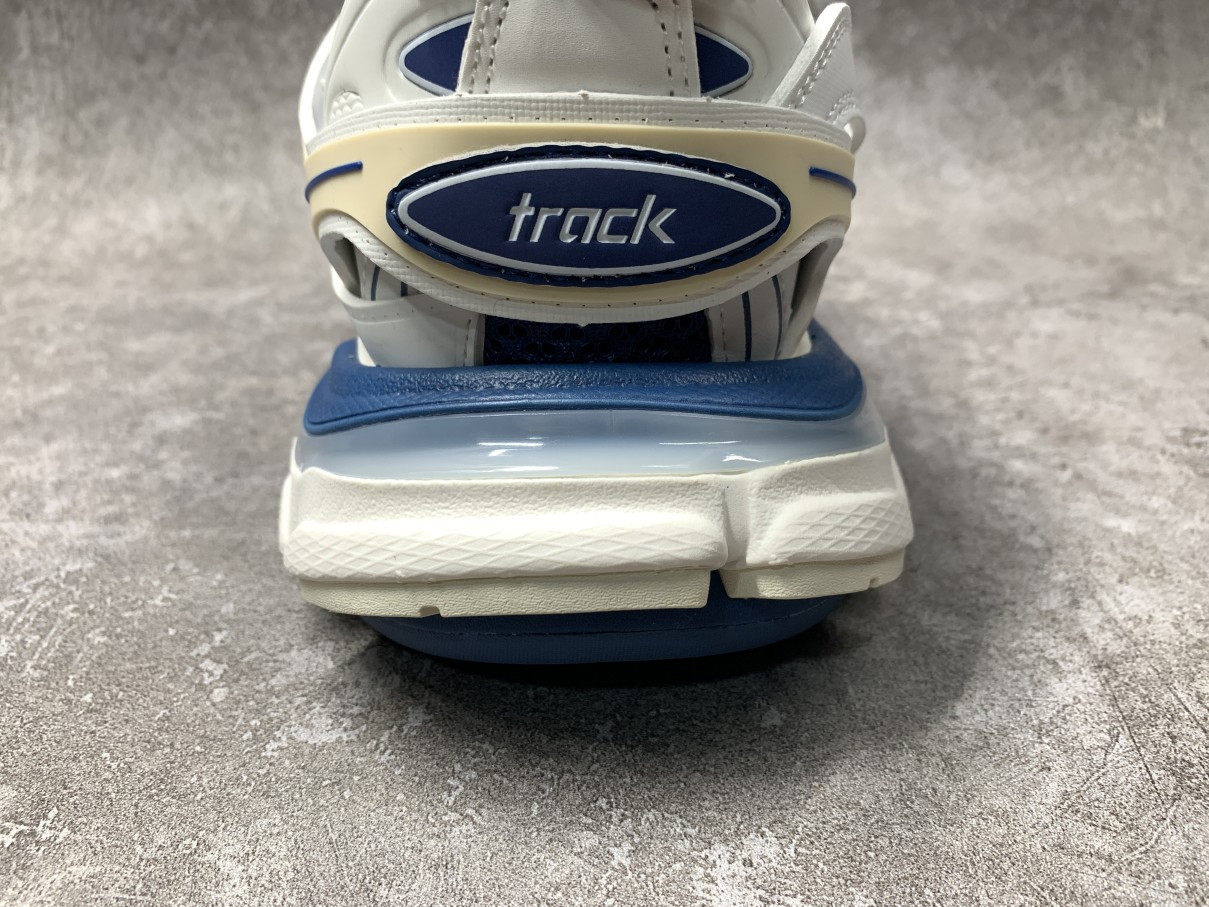 Balenciga Track Worn Out In Light Grey