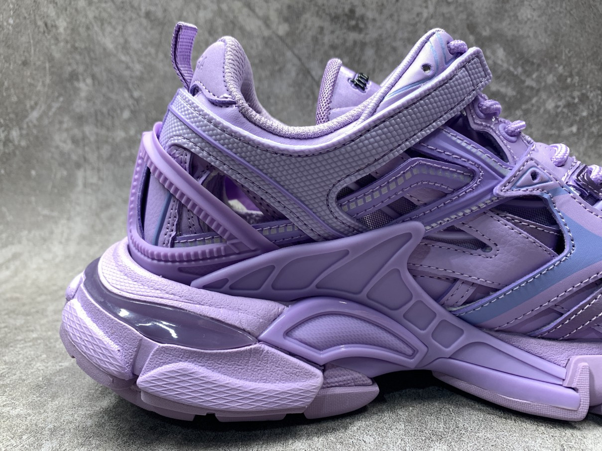 Balenciga Track 2.0 Sneaker in Lilac