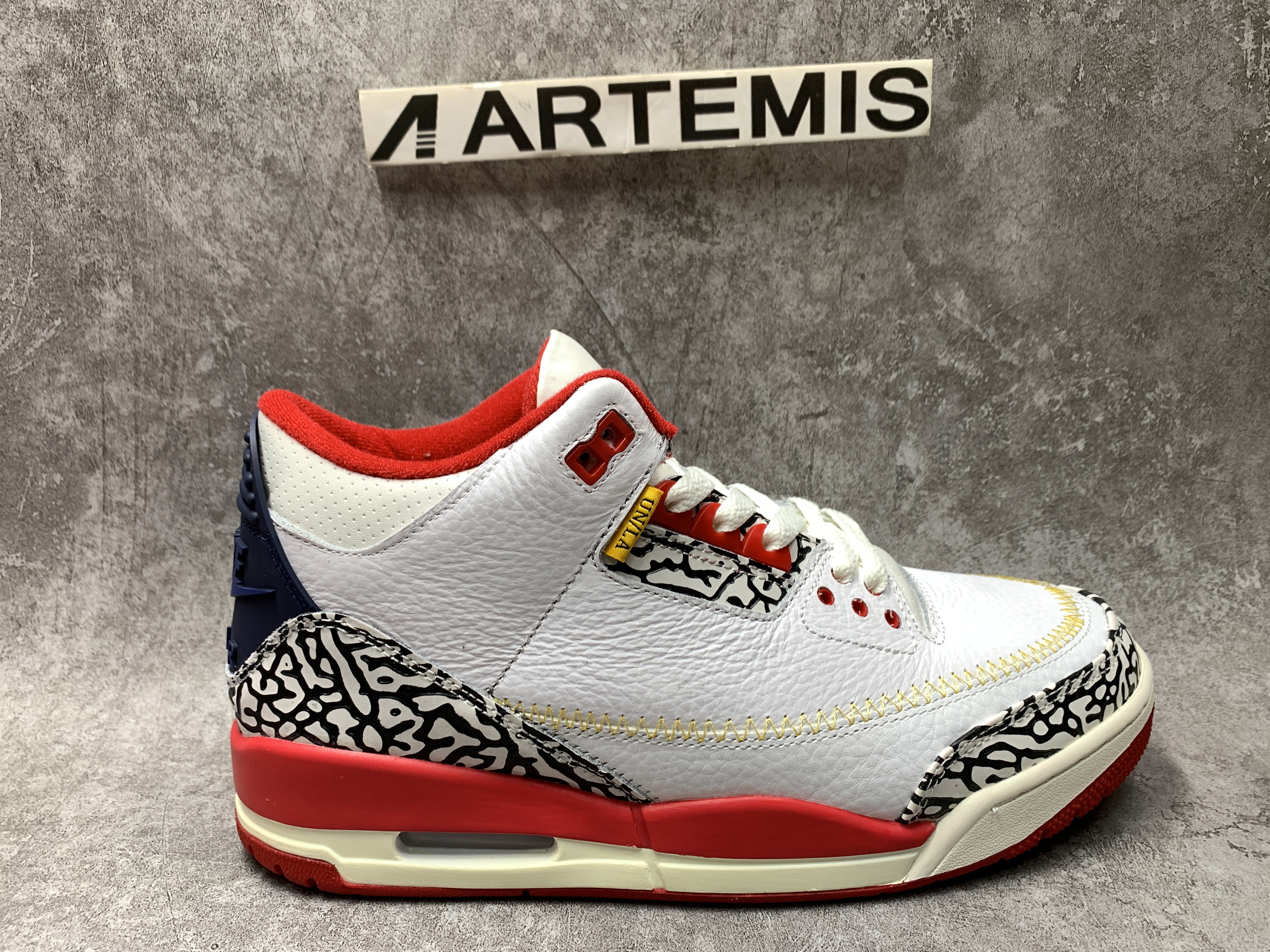 Air Jordan 3 Retro Black Red