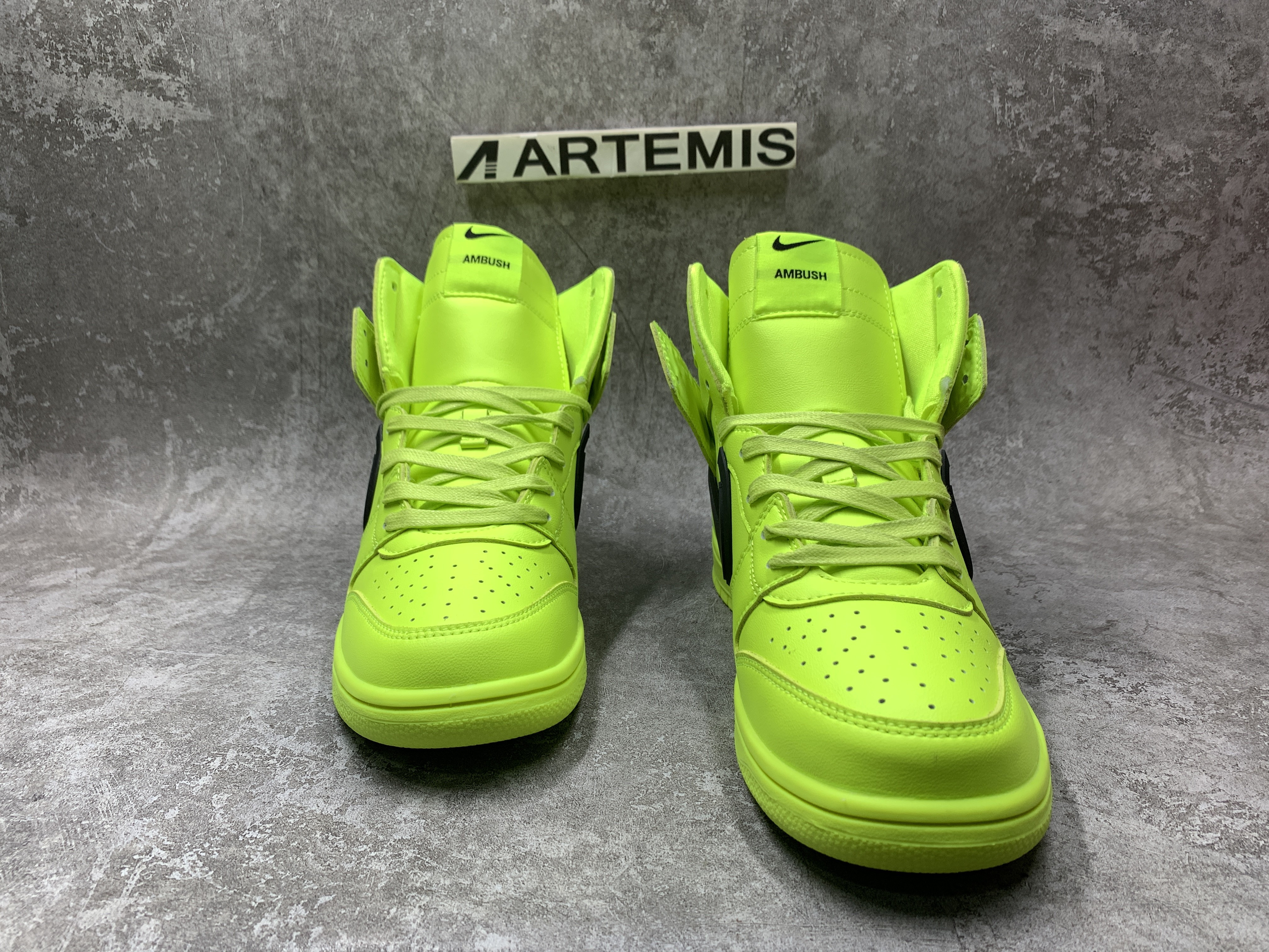 Nike Dunk High AMBUSH Flash Lime