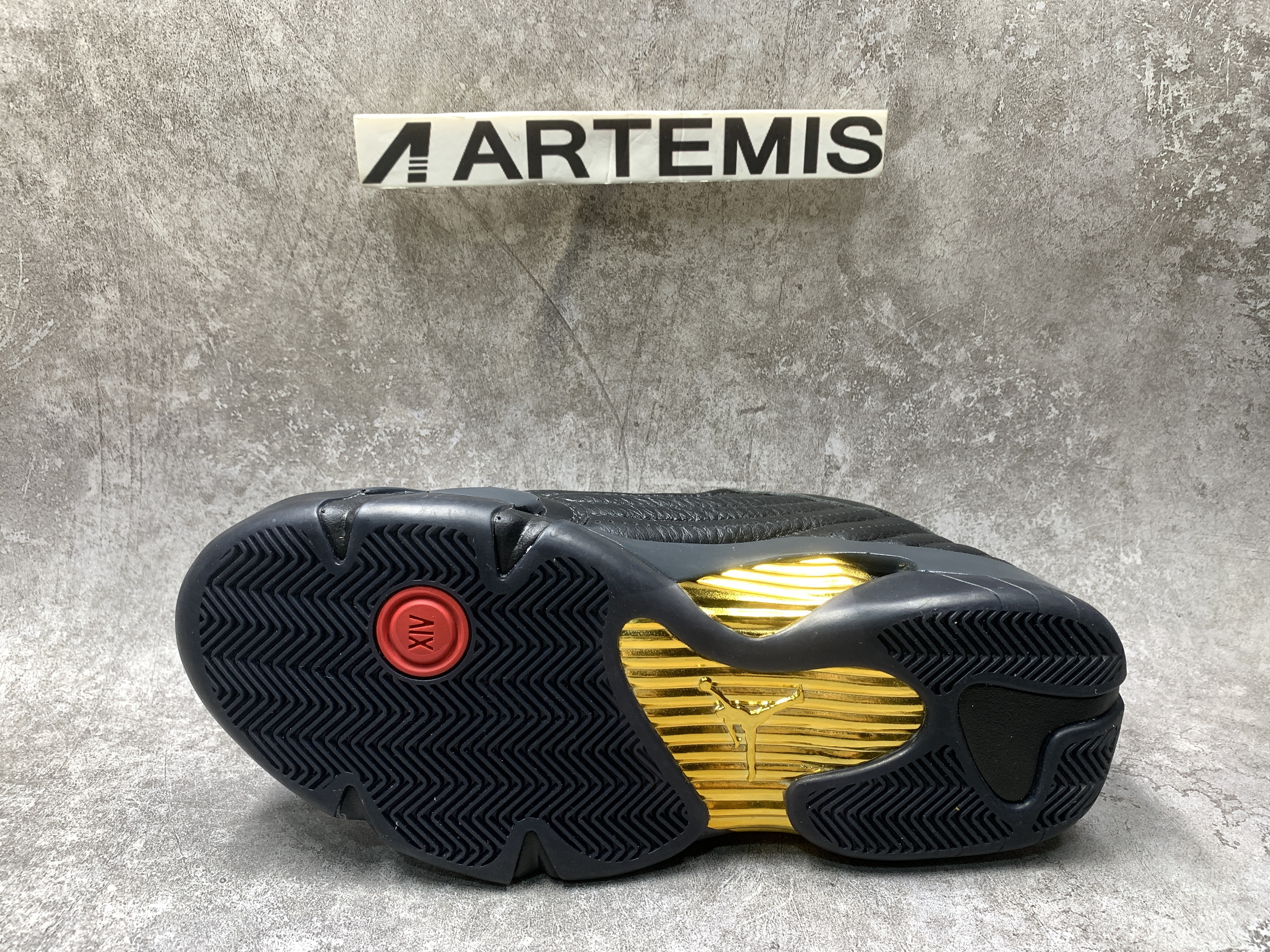 Air Jordan 14 Retro Defining Moments