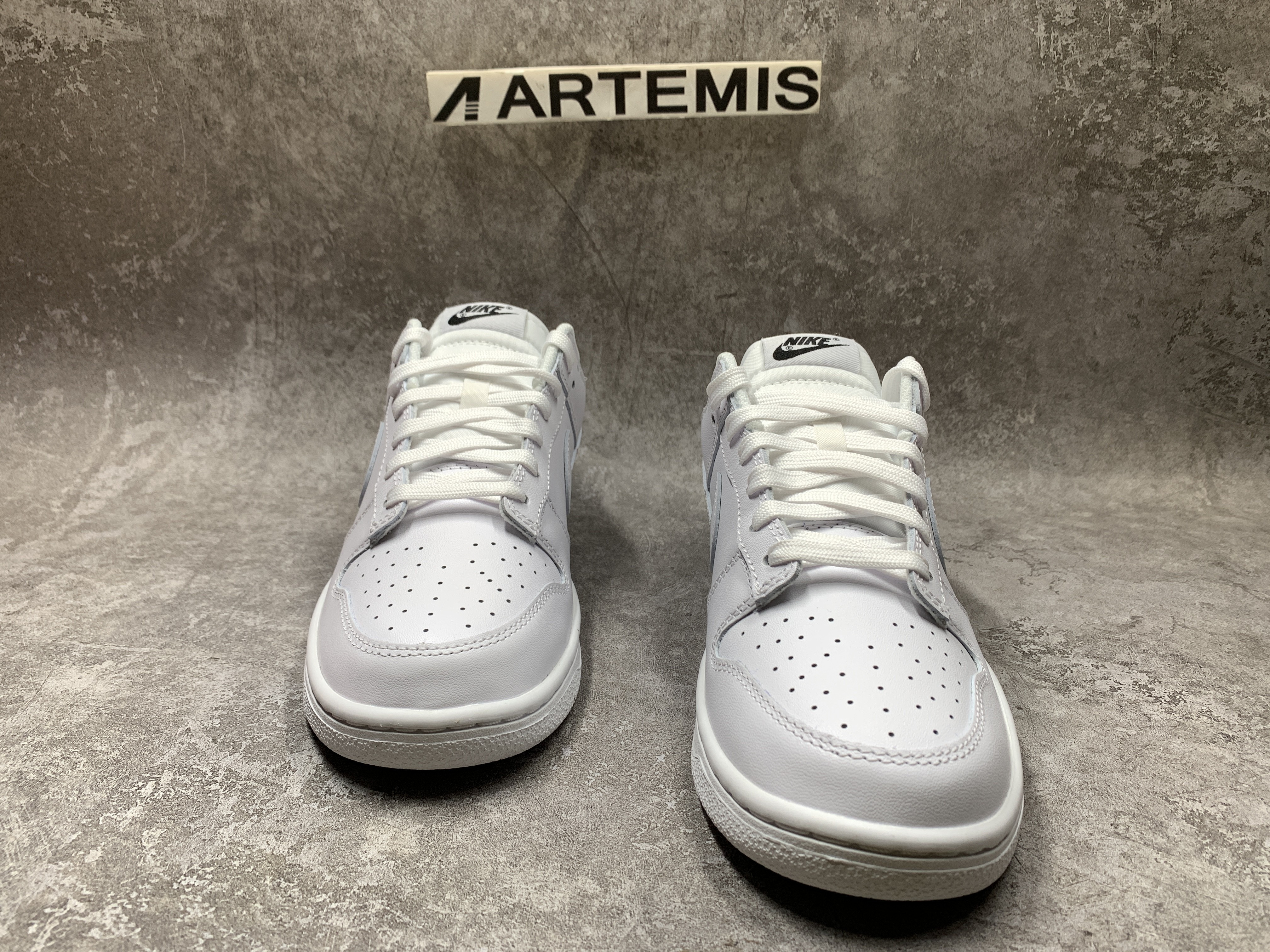 Nike Dunk Low Triple White