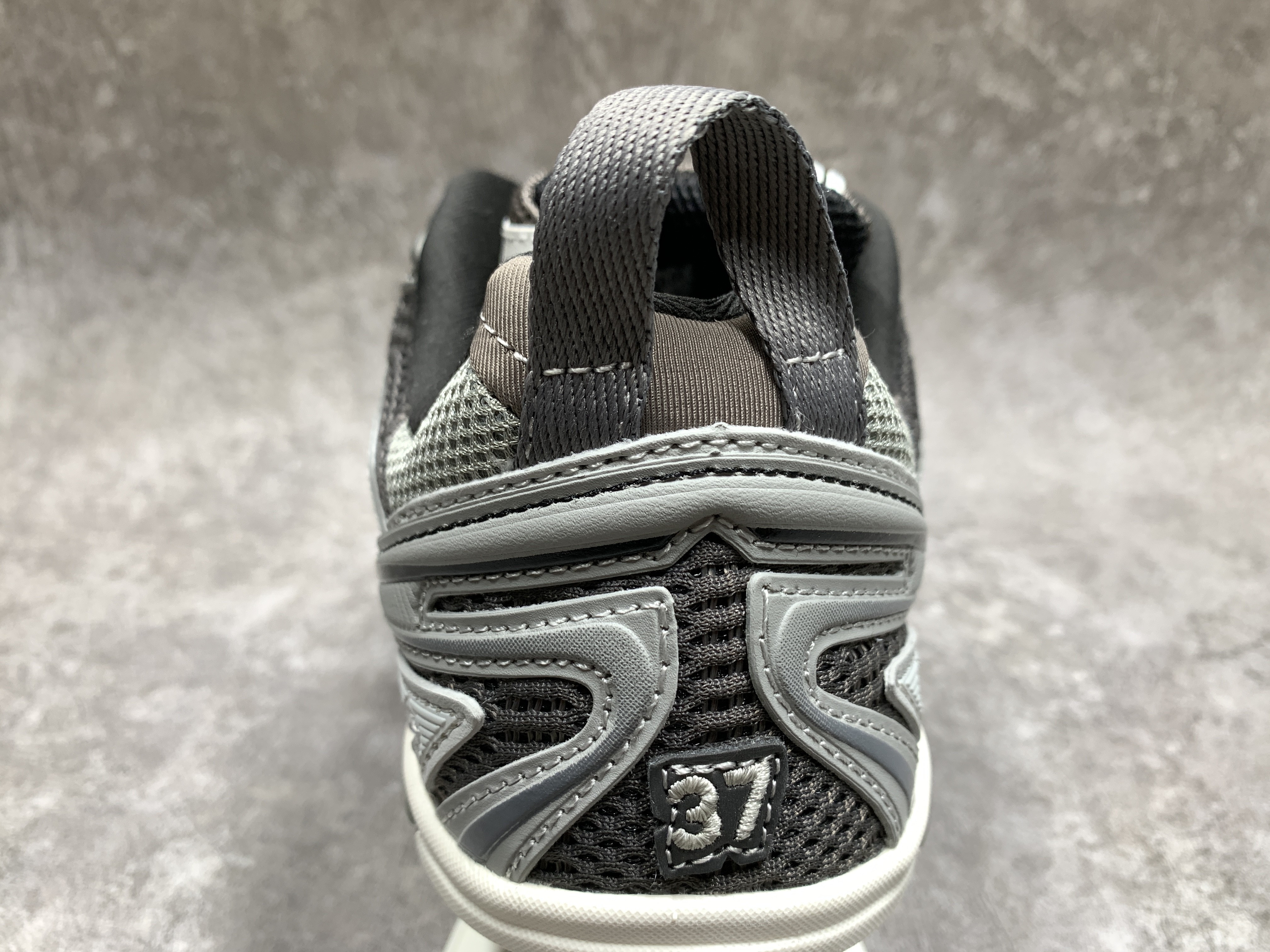 Balenciga X-Pander Grey