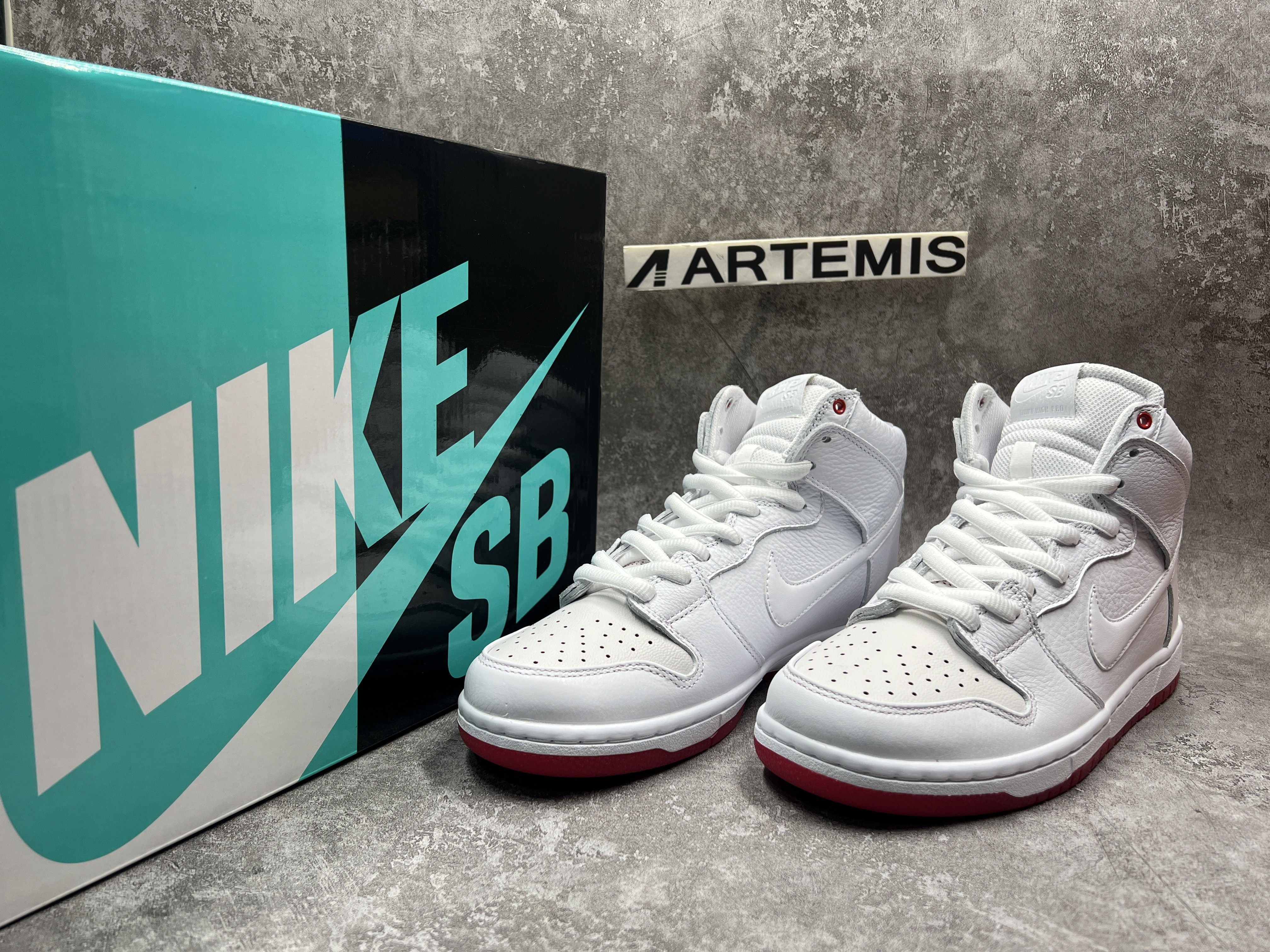 Nike SB Dunk High Kevin Bradley