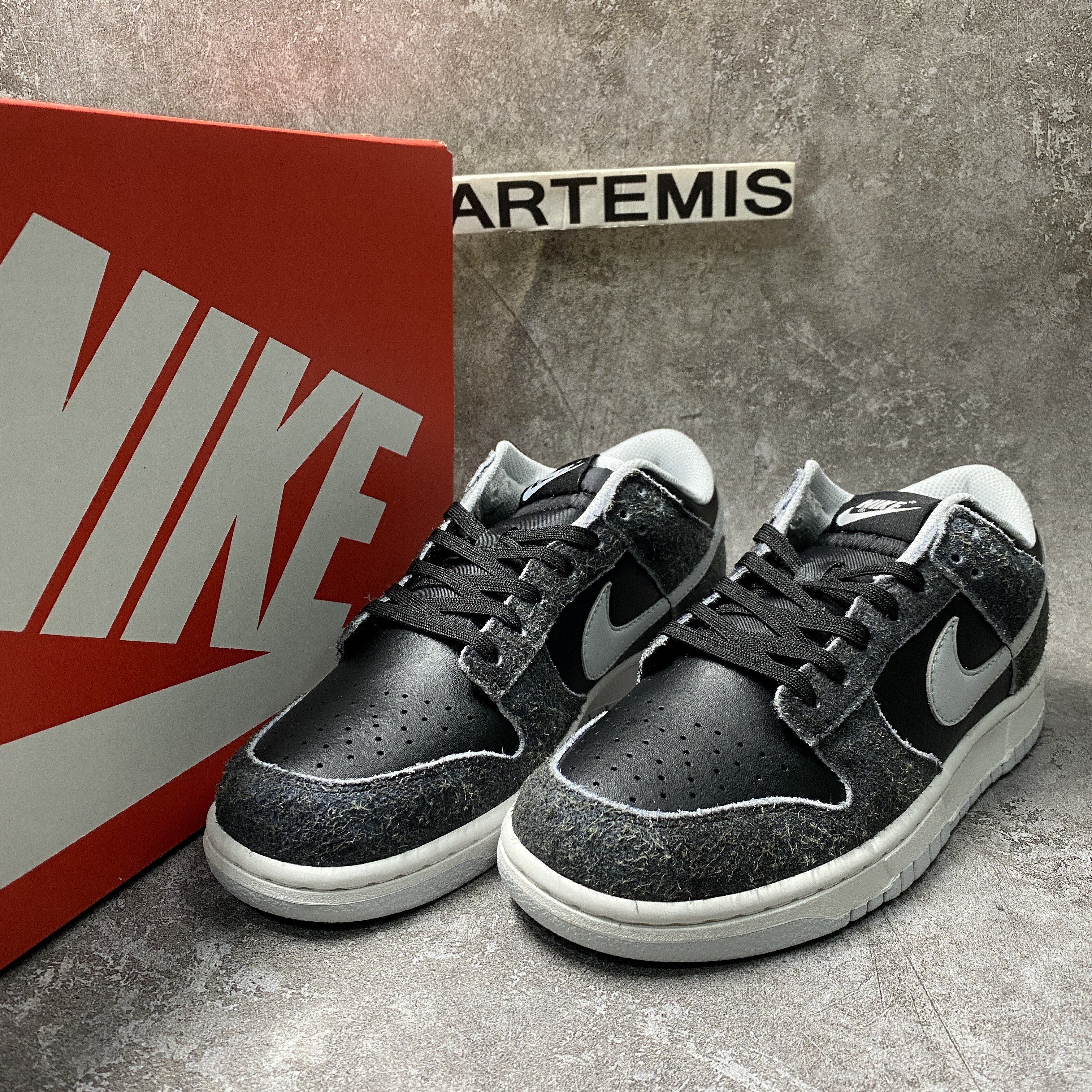 Nike Dunk Low Premium Animal Pack Zebra