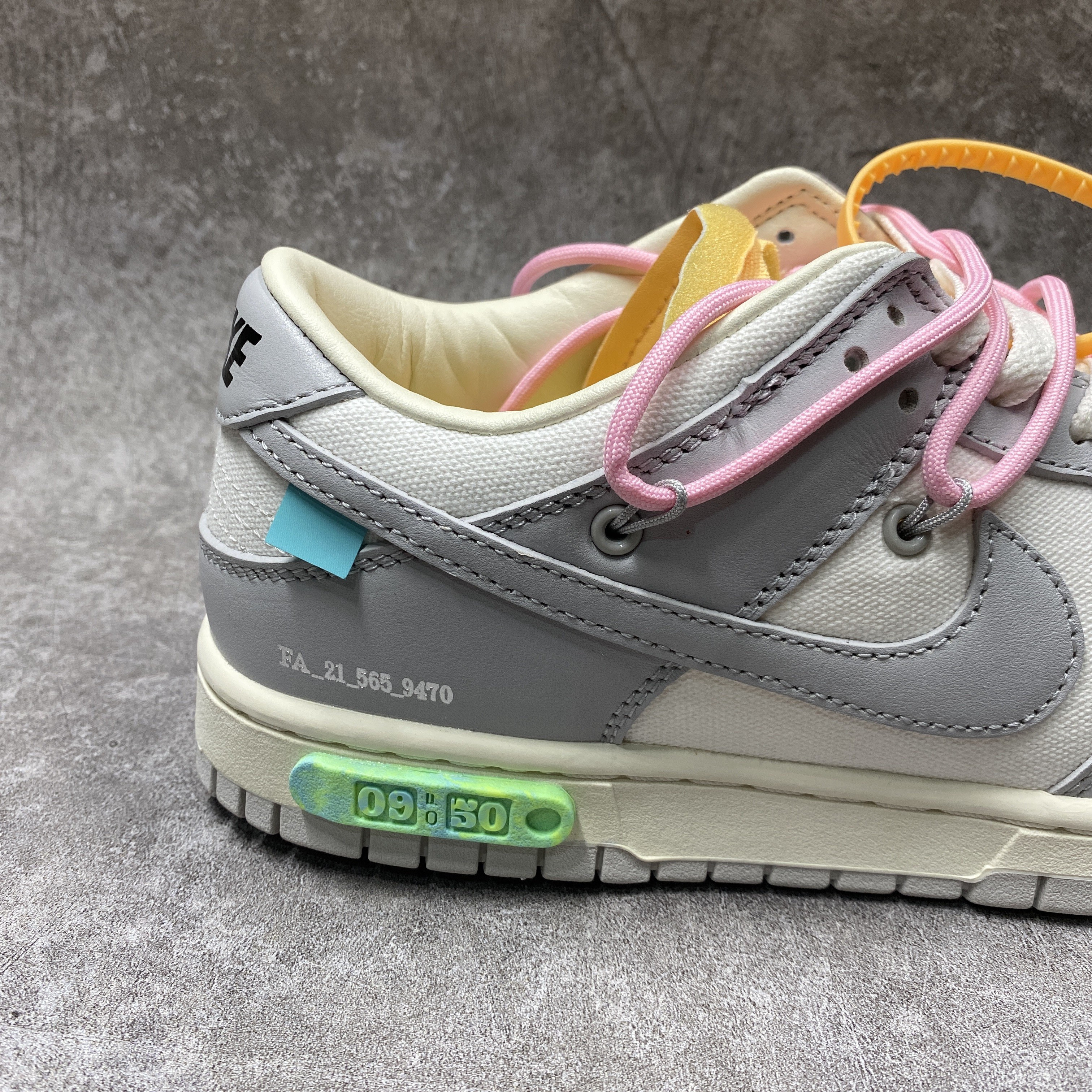 Nike Dunk Low Off-White Lot 9