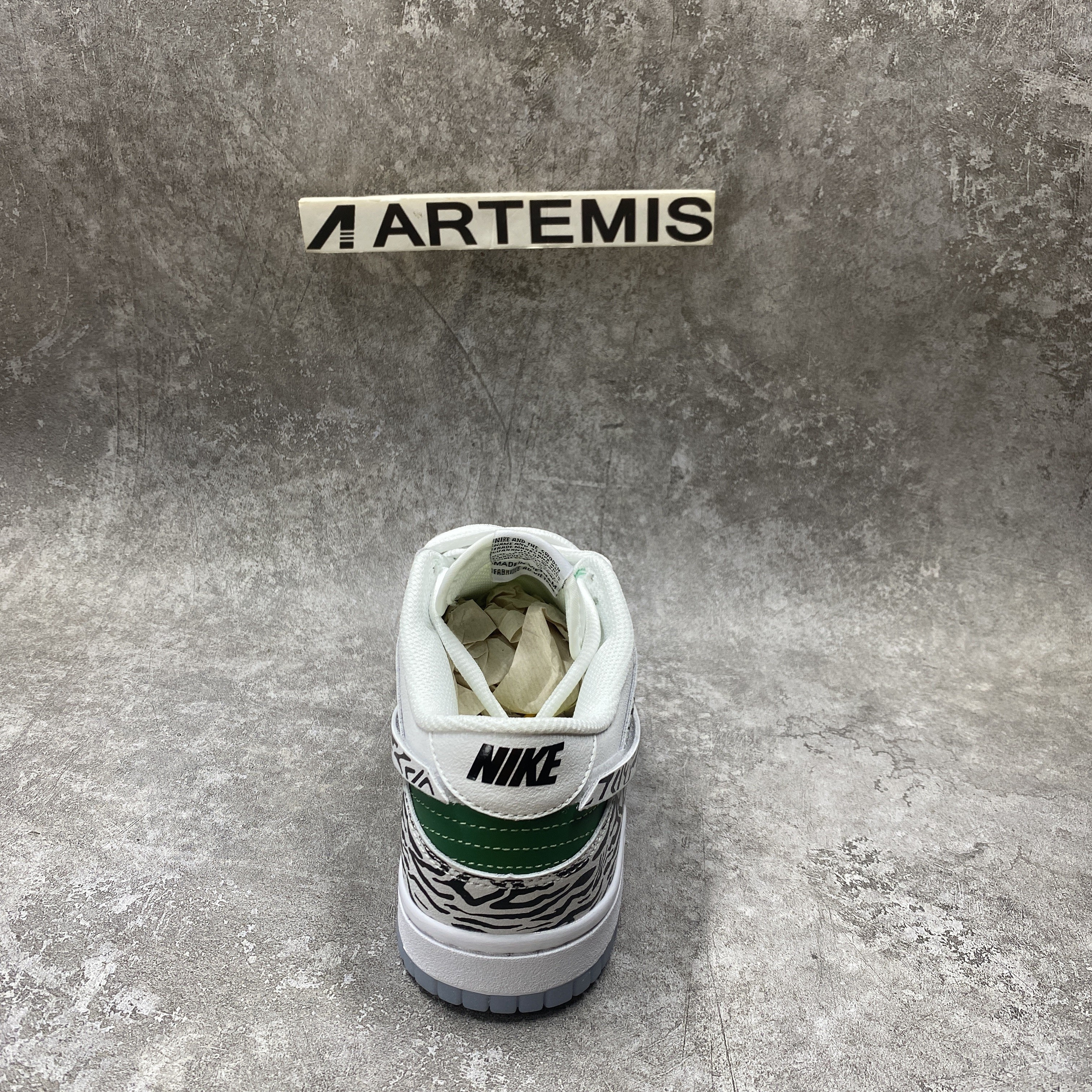 Nike Dunk Low Doernbecher Zoe