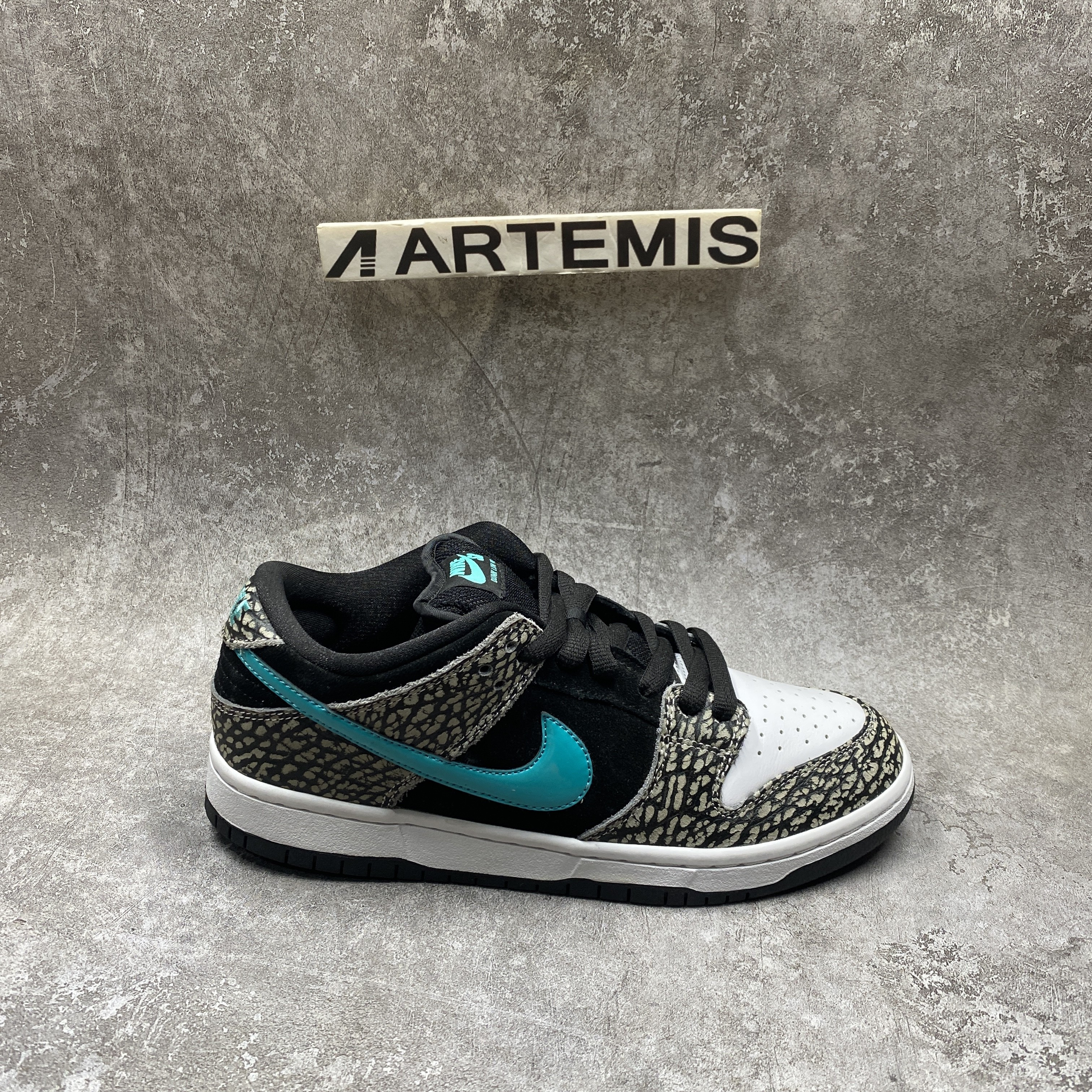 Nike Dunk Low Pro SB Atmos Elephant