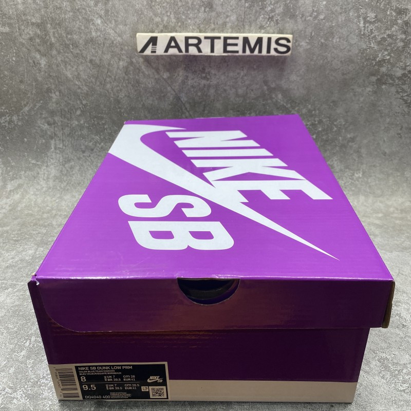 Nike SB Dunk Low Philadelphia Phillies