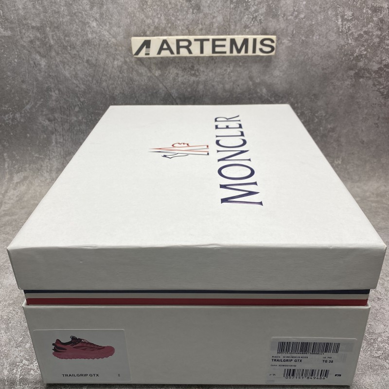 Moncler Trailgrip Gore-Tex Pink