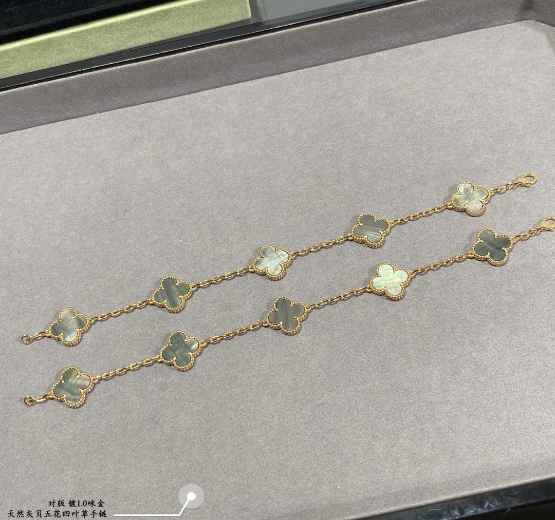 V*N CL*F & arpels natural gray mother-of-pearl alhambra bracelet