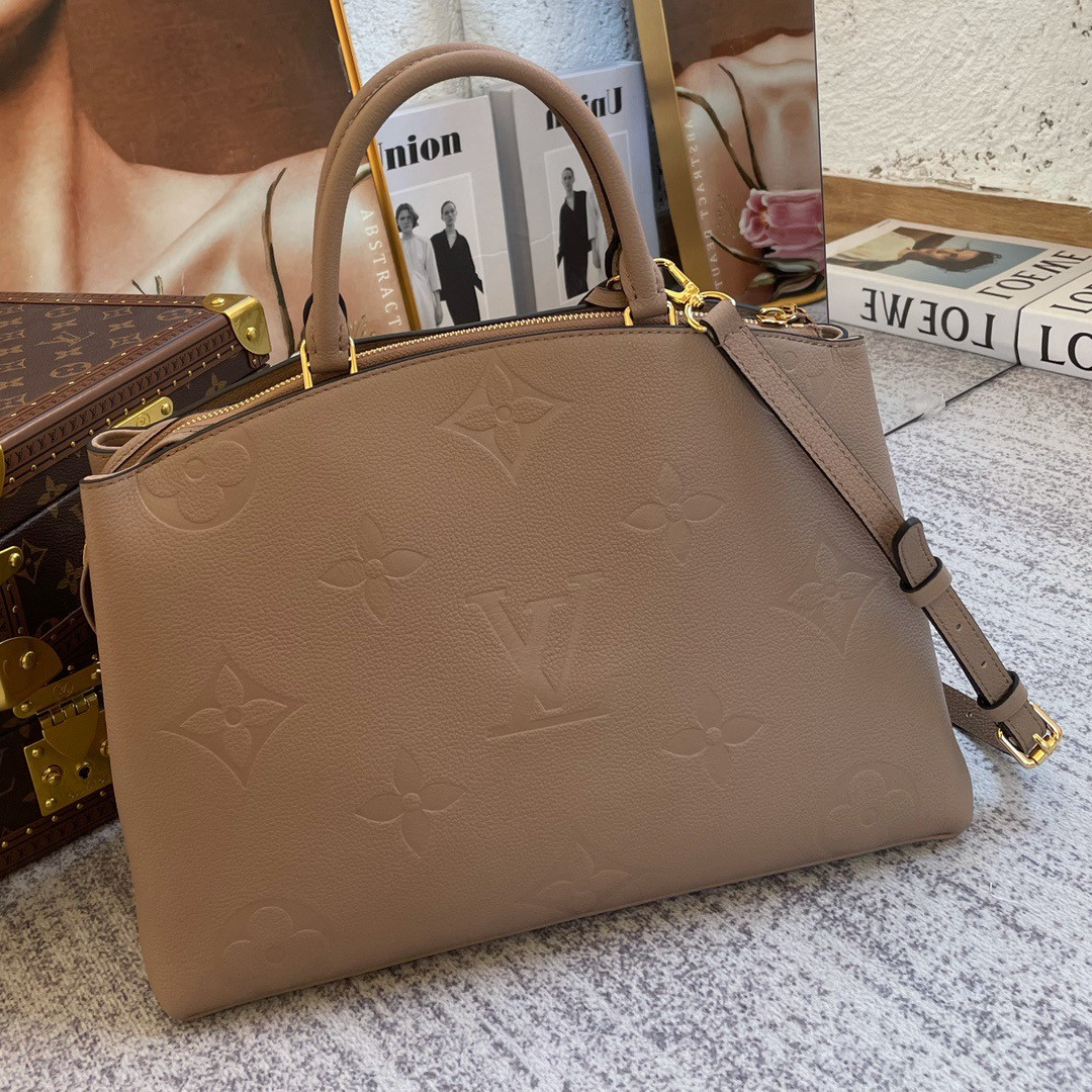 LV GRAND PALAIS M45833