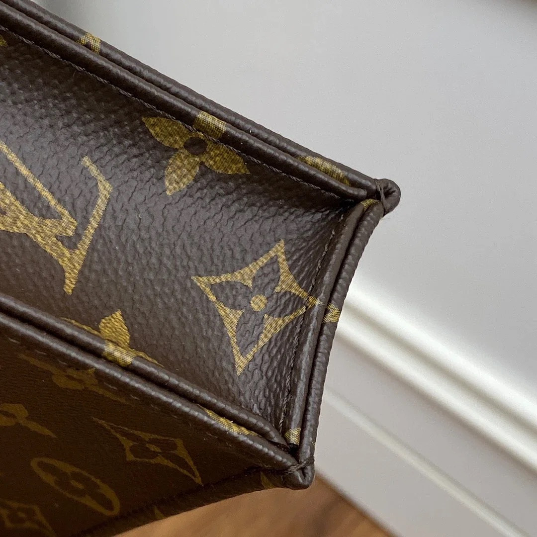 LV PETIT SAC PLAT M69442