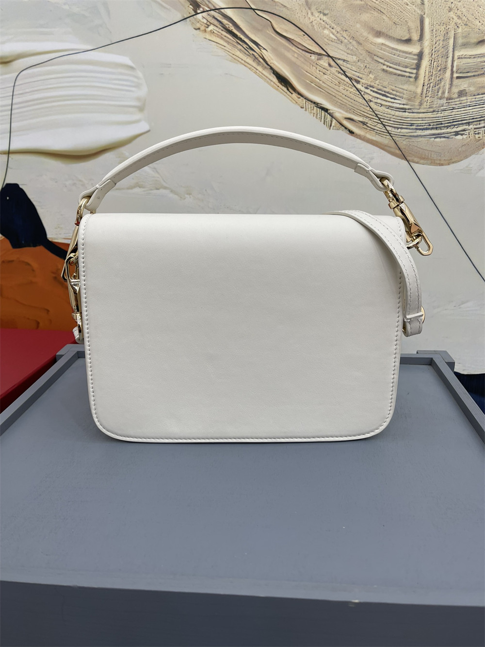 VALENTINO GARAVANI LOCÒ CALFSKIN SHOULDER Small BAG With white hardware 22 x 16  x 7 cm