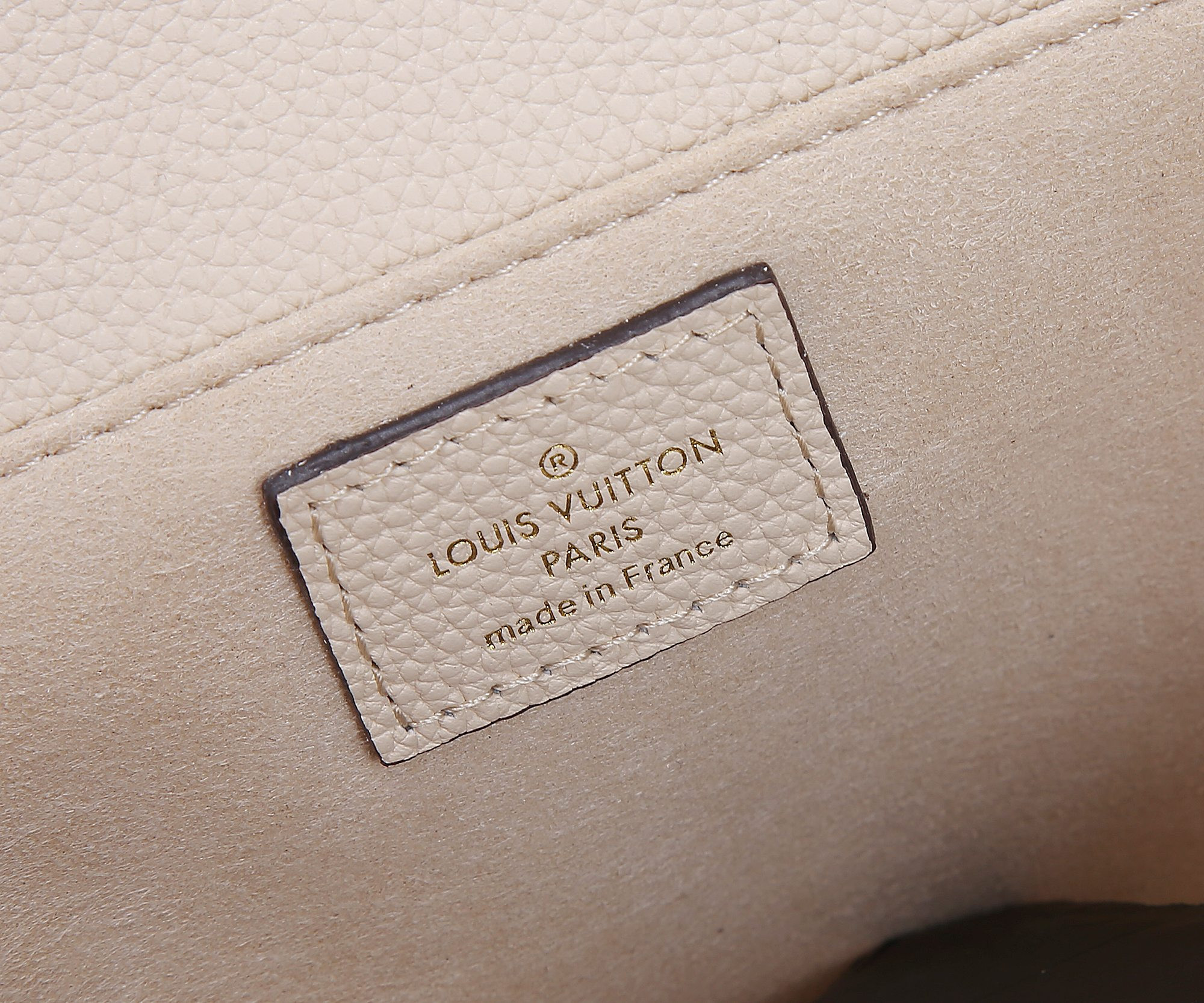 LV Pochette Métis East West M22942 21.5 x 13.5 x 6 cm