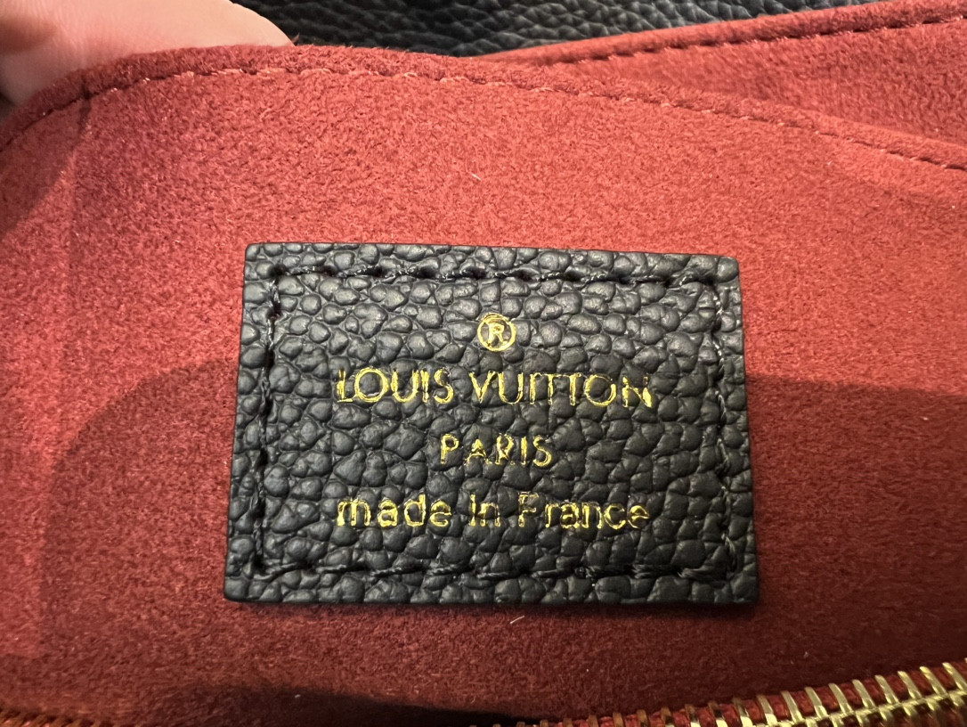 l0*is V*t0n m45978 madeleine bb 9.4 x 6.7 x 3.3 inches