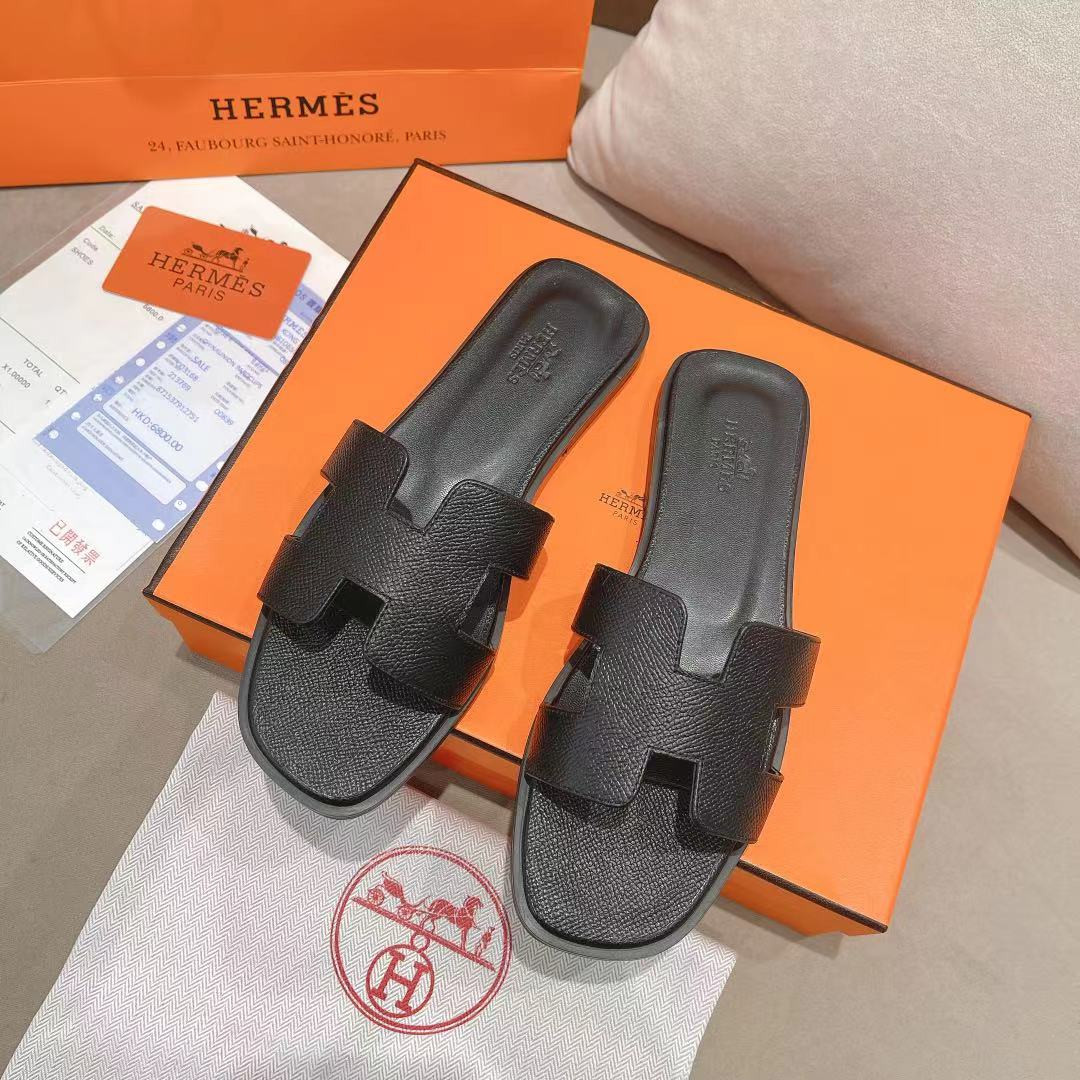 UA Hermès Oran sandal