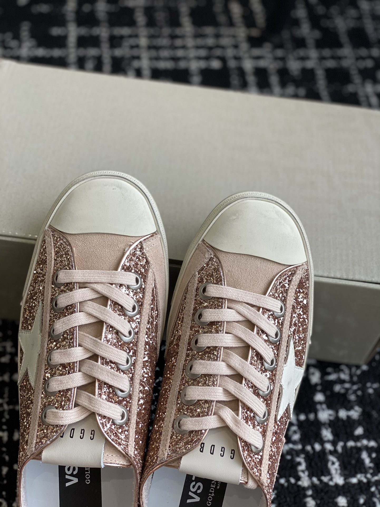 UA Golden Goose V-STAR Sneaker