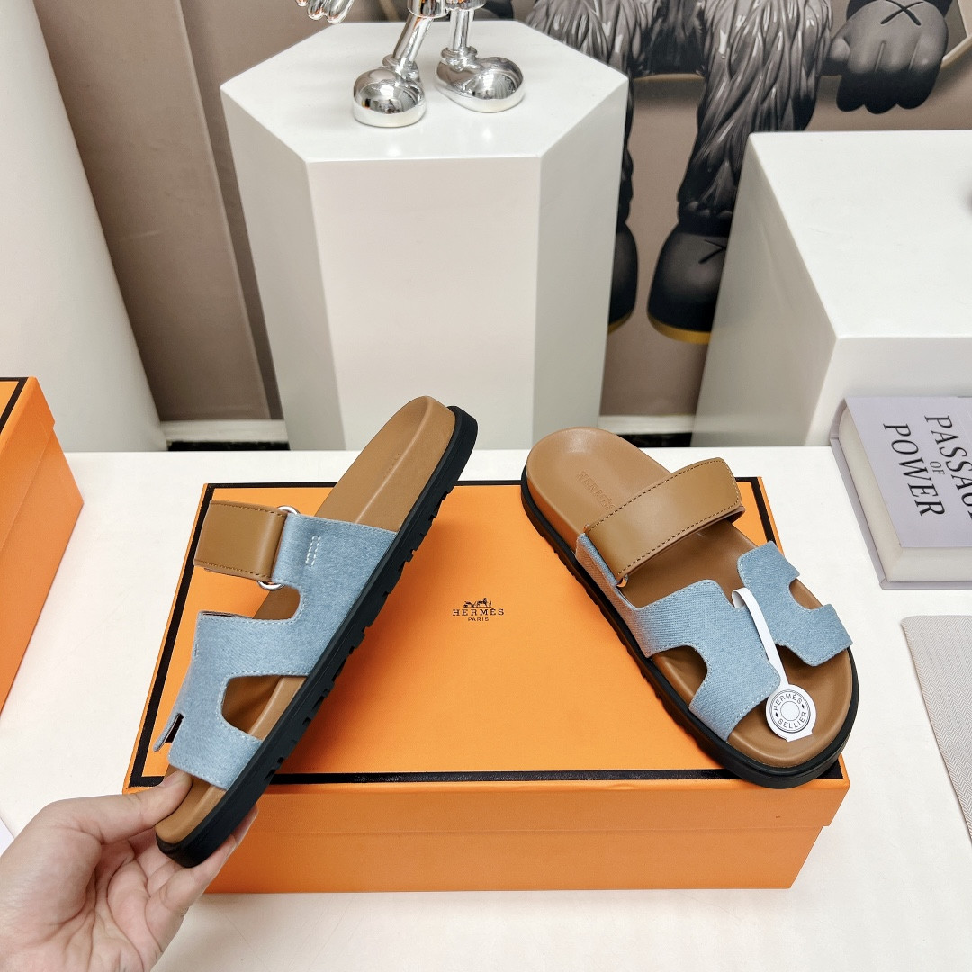 UA Hermès Chypre sandal