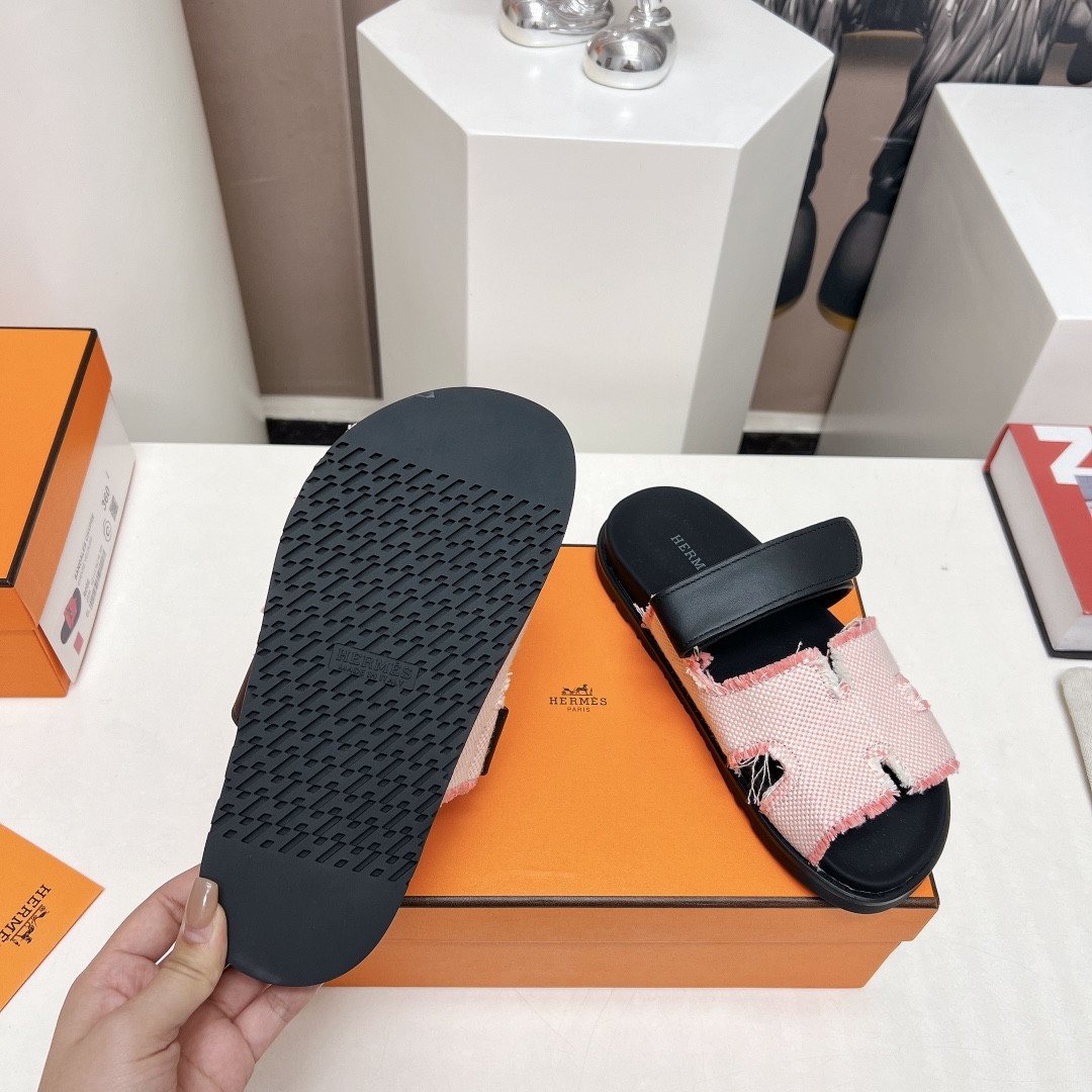 UA Hermès Chypre sandal