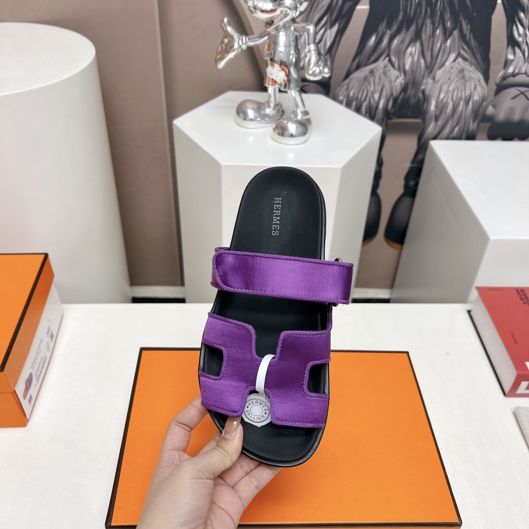 UA Hermès Chypre sandal