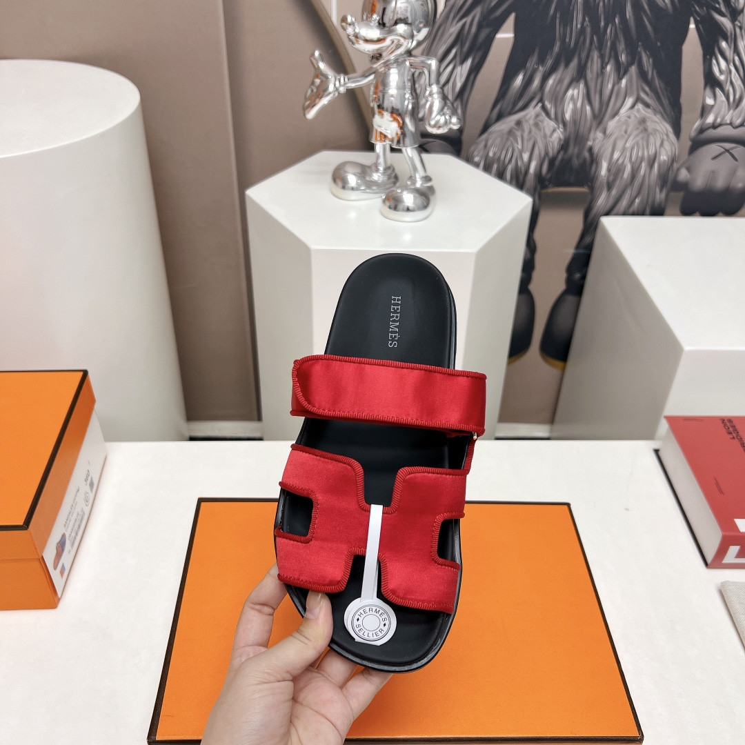 UA Hermès Chypre sandal