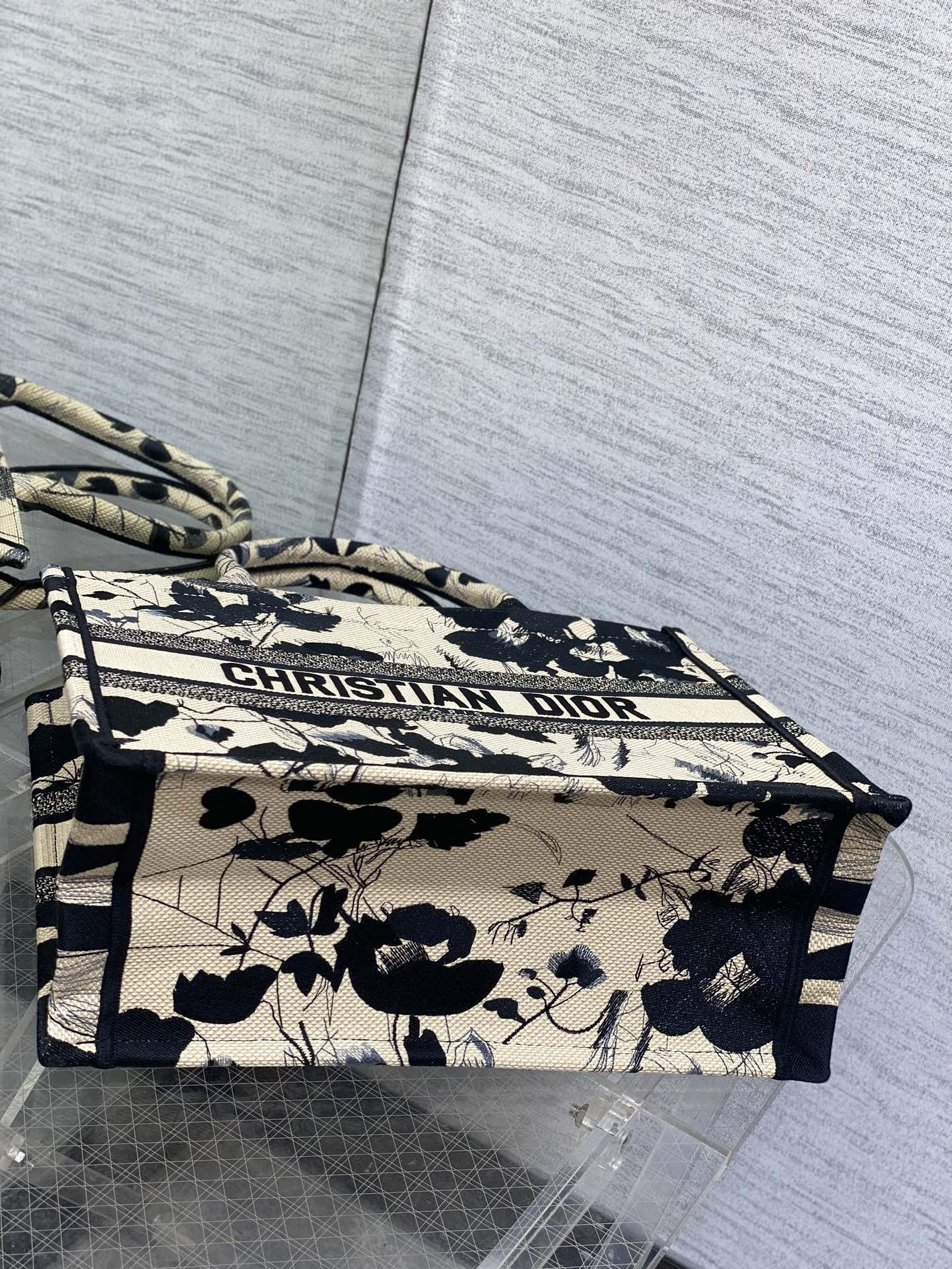 D*or tote 36 x 18 x 28cm