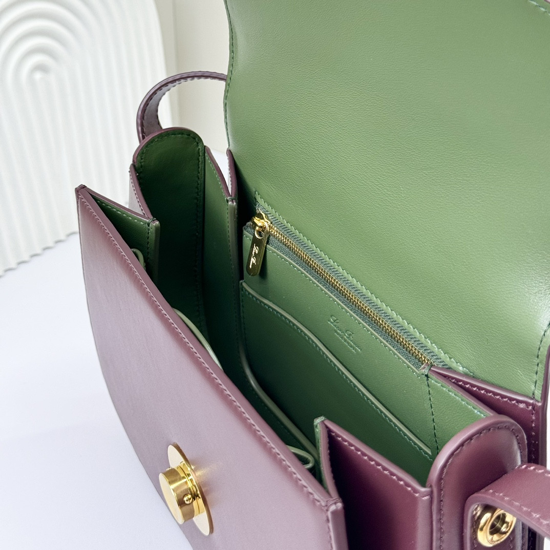 L**o p*ana small ghiera bag 23x16x8 cm