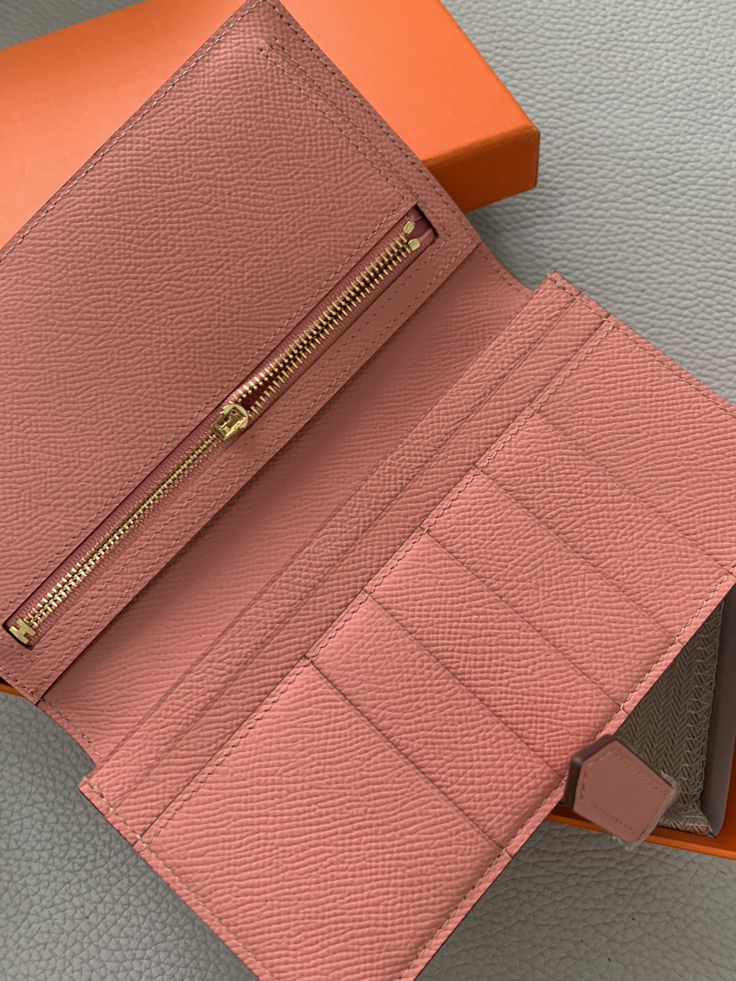 Hermès Long Wallet 17.5x9.5CM