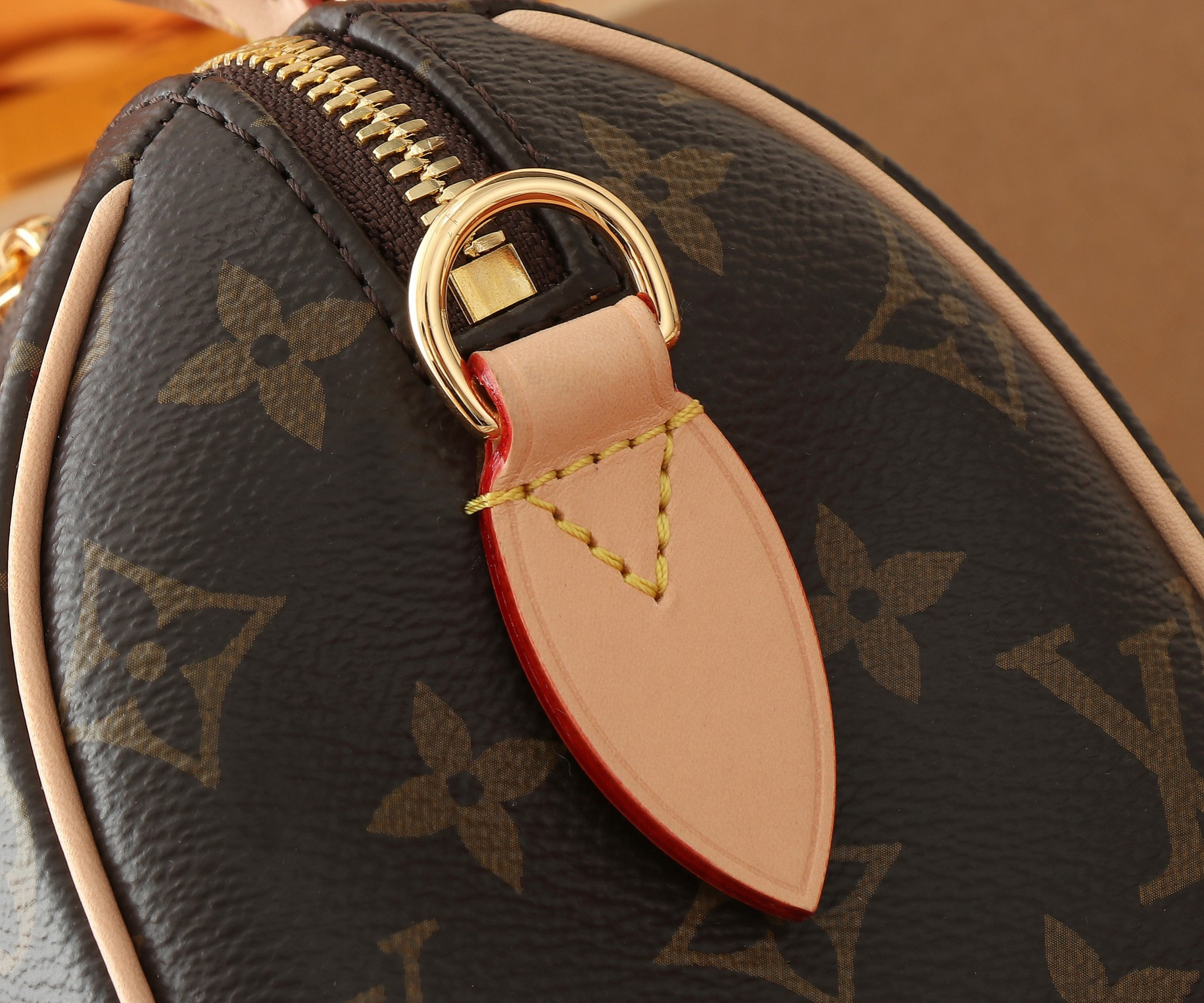 LV Speedy 18  M46970 18x12.5x11CM