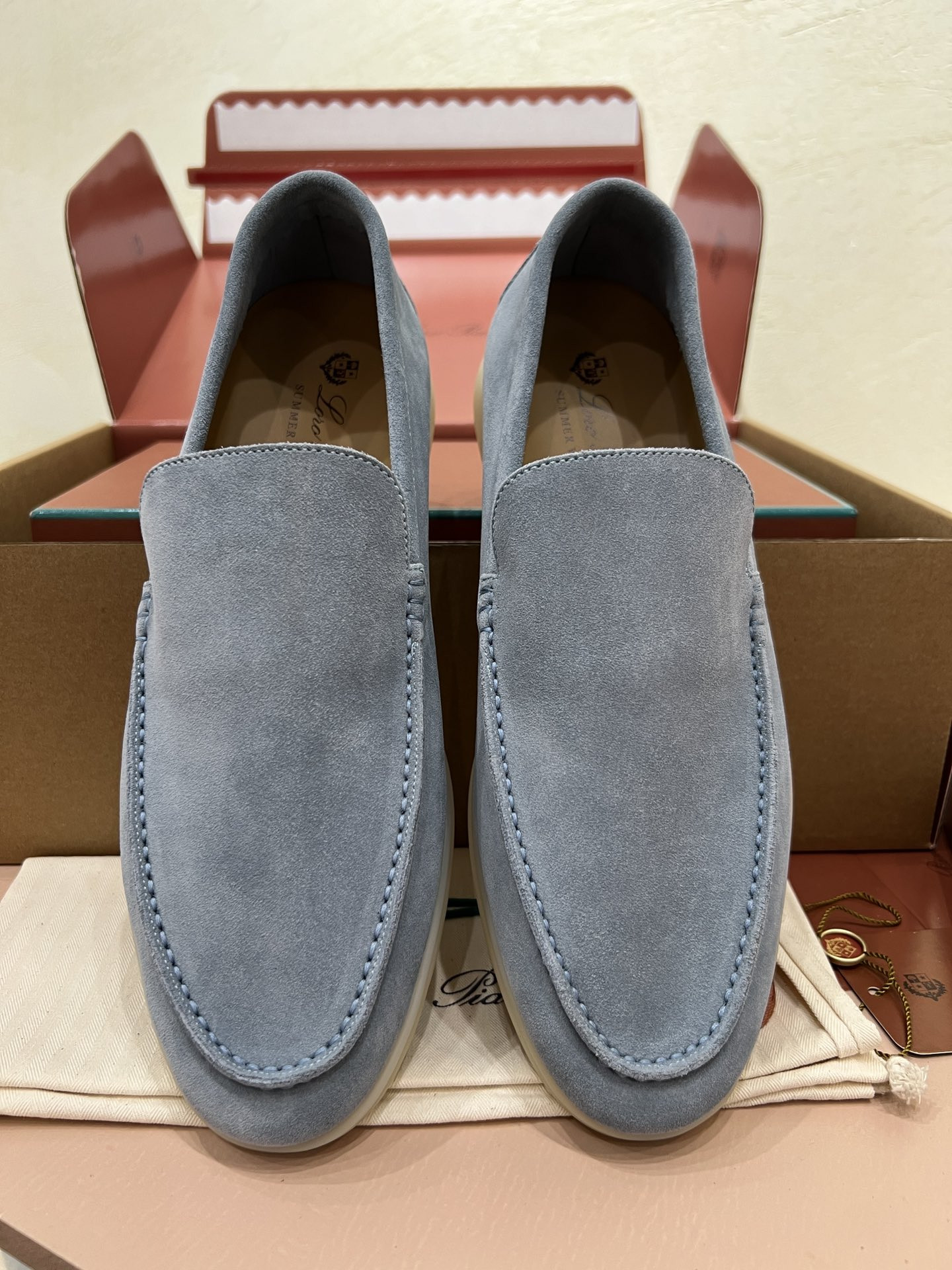 ua L**o p*ana summer walk loafers