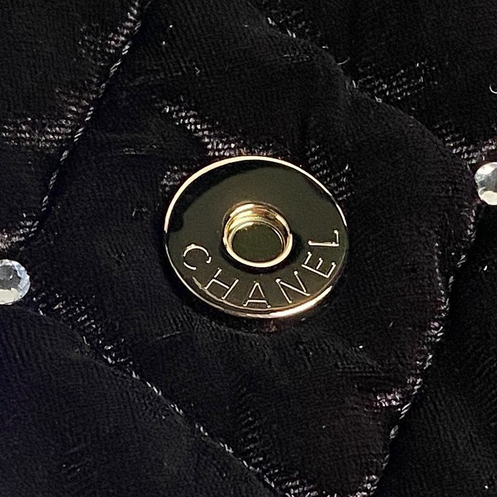 Ch*el clutch with chain 13×23×5cm