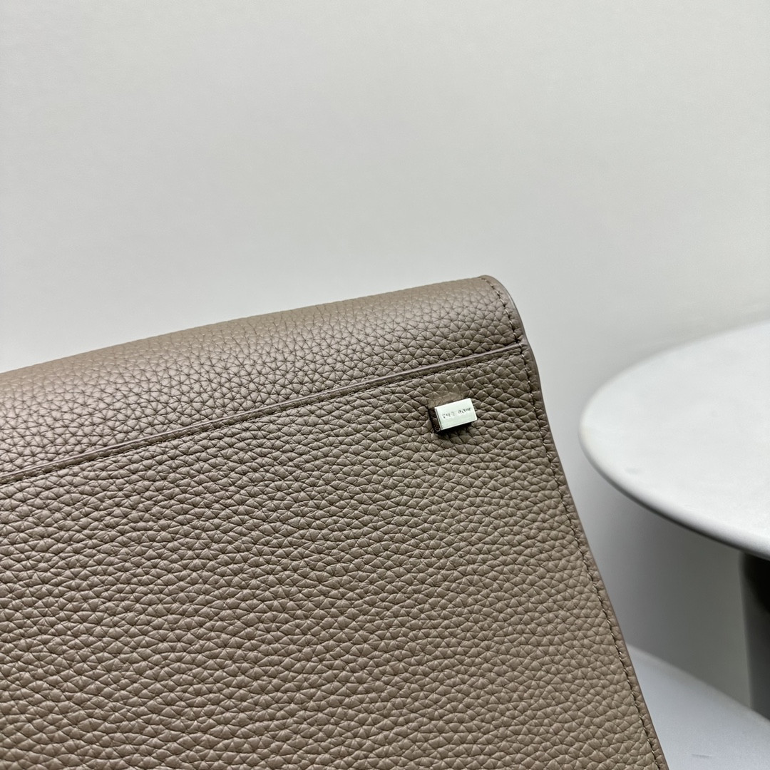 T*e R0w margaux 17 43x24x30cm